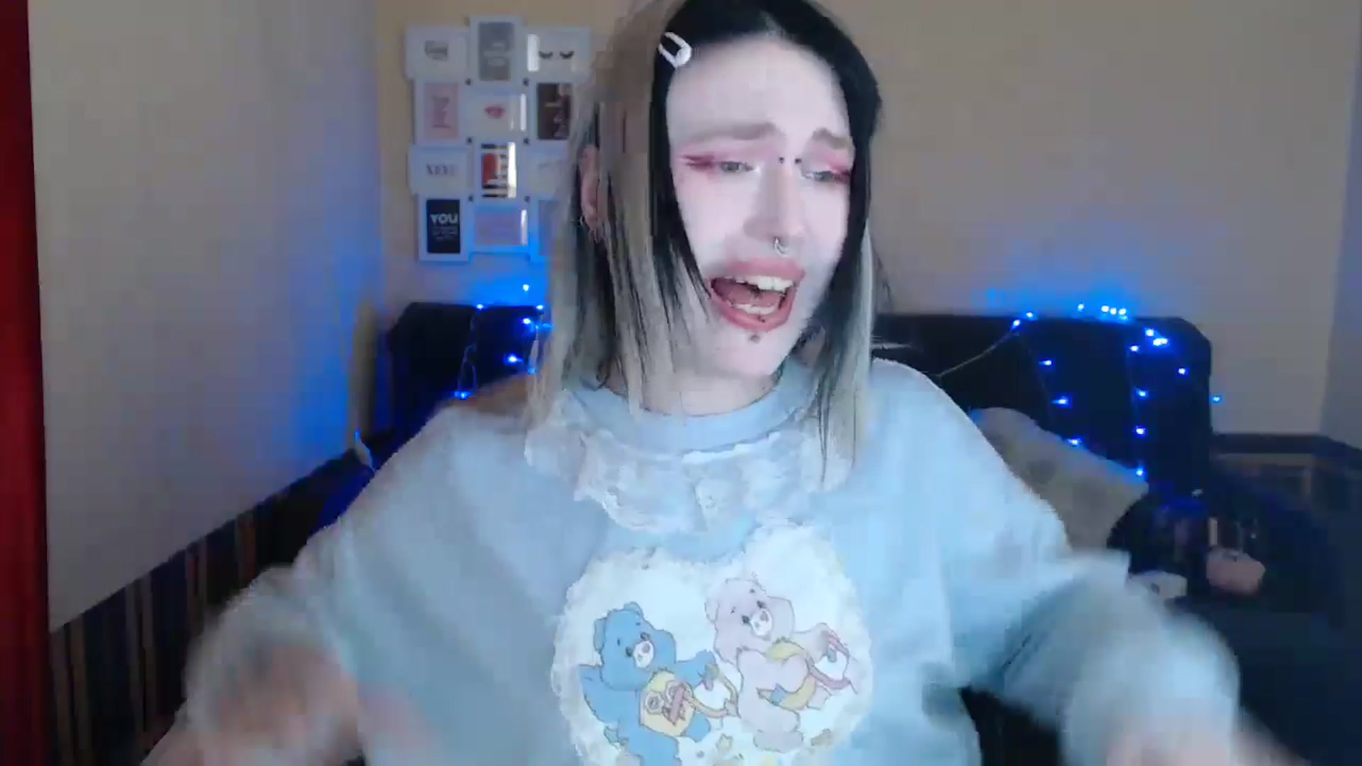 Gallery image thumbnail from Killinna's myfreecams stream on, 05/03/2024, 15:48 image 6 of 20