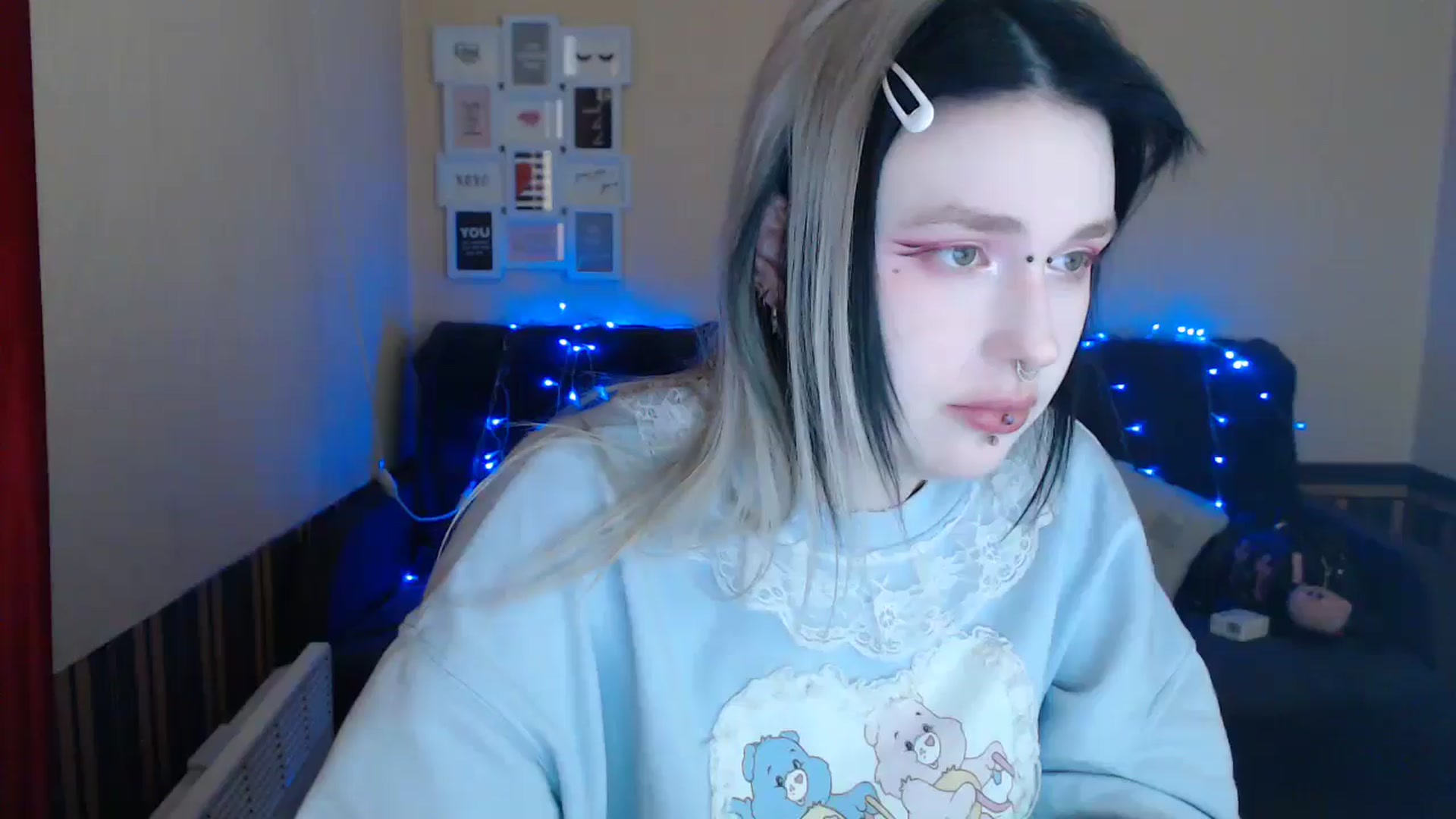 Gallery image thumbnail from Killinna's myfreecams stream on, 05/03/2024, 15:48 image 18 of 20