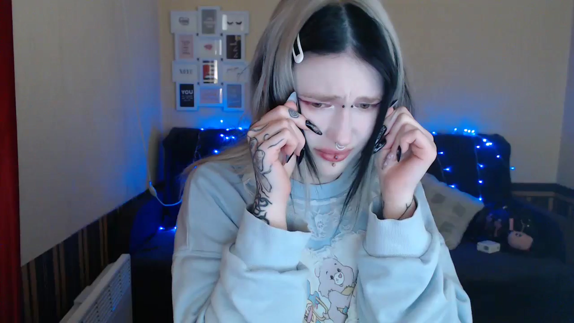 Gallery image thumbnail from Killinna's myfreecams stream on, 05/03/2024, 15:48 image 3 of 20