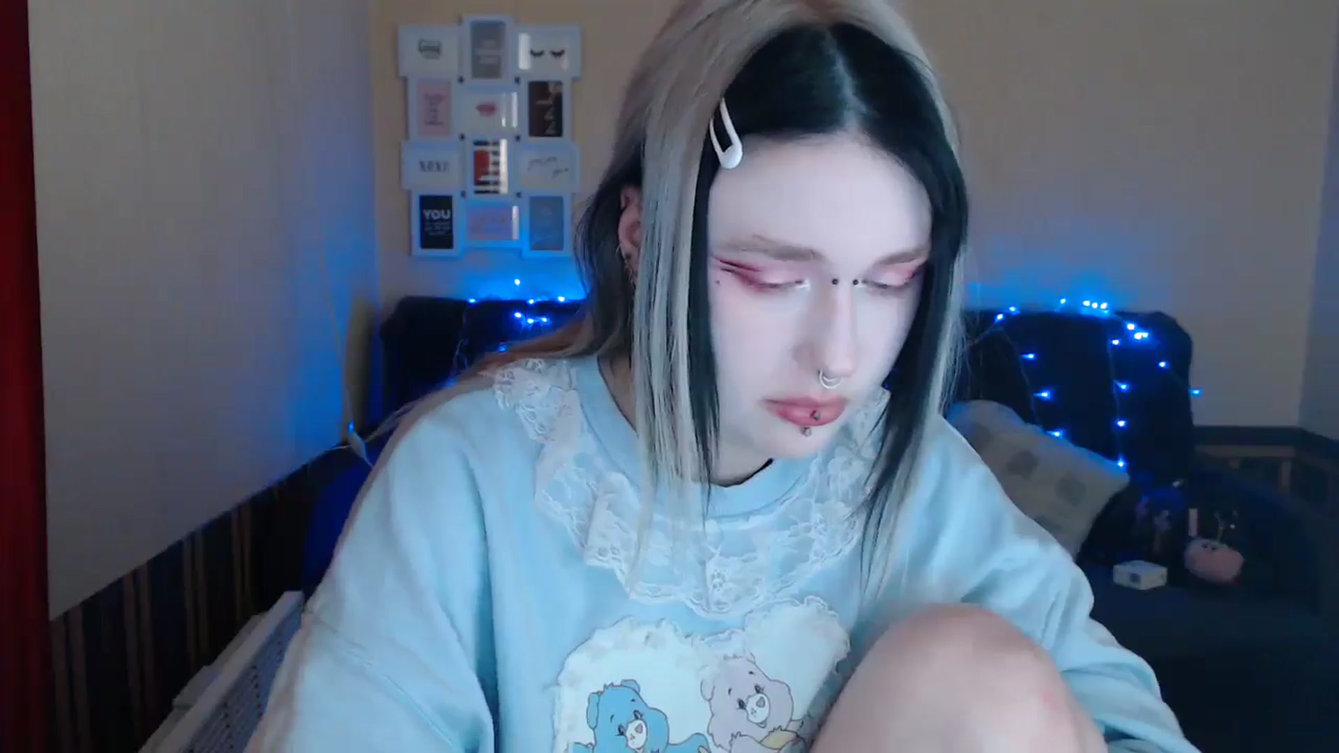 Gallery image thumbnail from Killinna's myfreecams stream on, 05/03/2024, 15:48 image 10 of 20