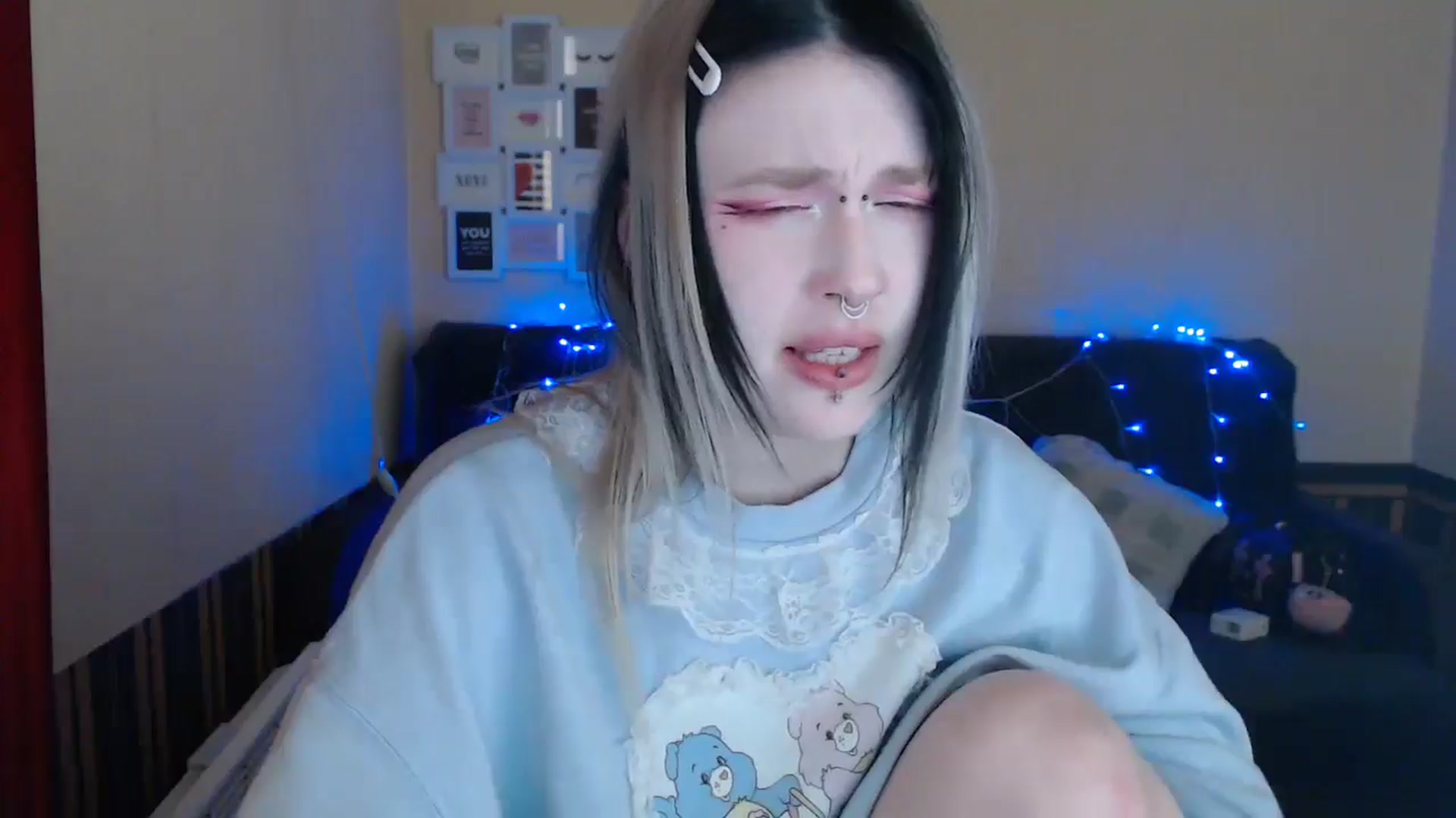 Gallery image thumbnail from Killinna's myfreecams stream on, 05/03/2024, 15:48 image 15 of 20