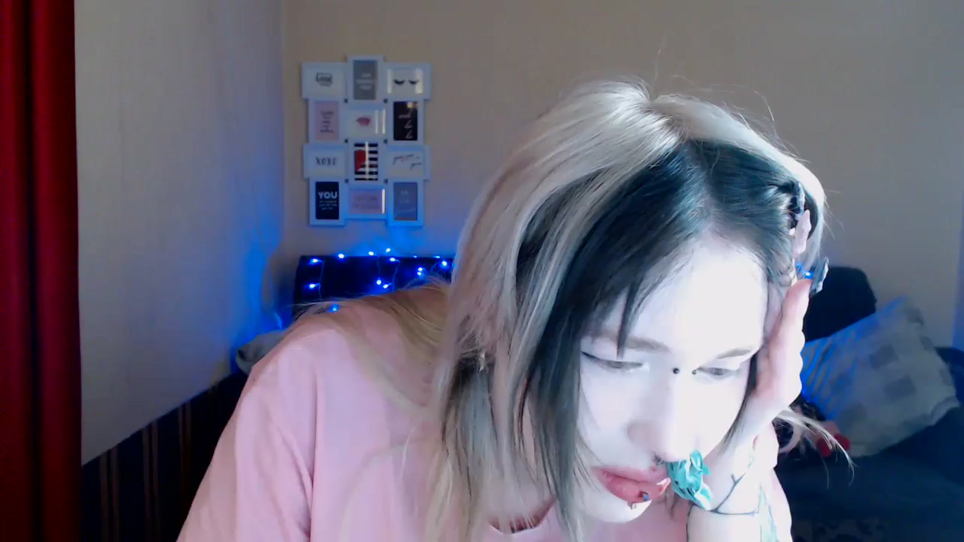 Gallery image thumbnail from Killinna's myfreecams stream on, 05/11/2024, 14:20 image 12 of 20