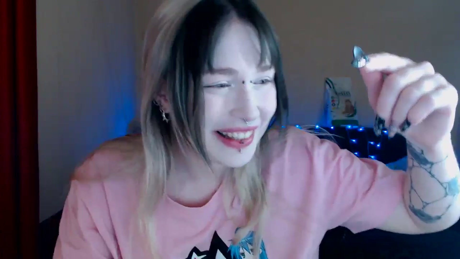 Gallery image thumbnail from Killinna's myfreecams stream on, 05/11/2024, 14:20 image 8 of 20