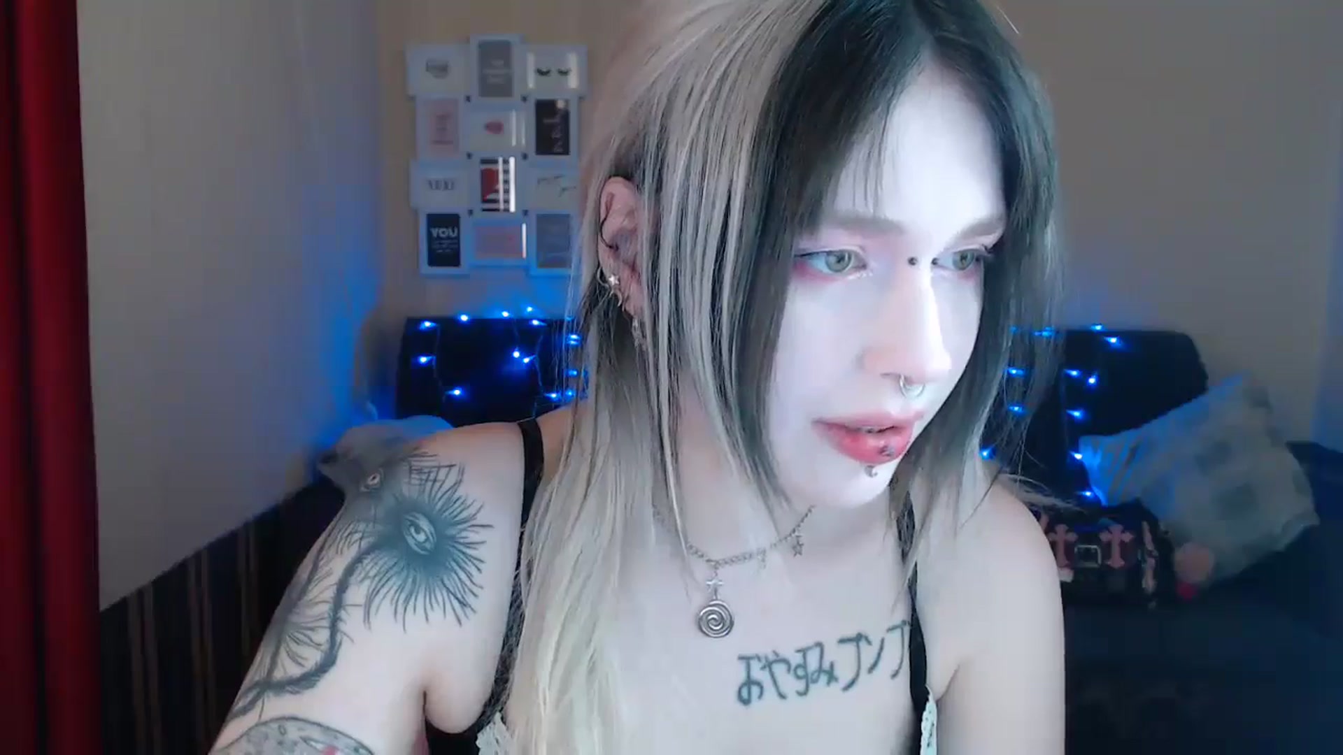 Gallery image thumbnail from Killinna's myfreecams stream on, 05/12/2024, 13:29 image 17 of 20