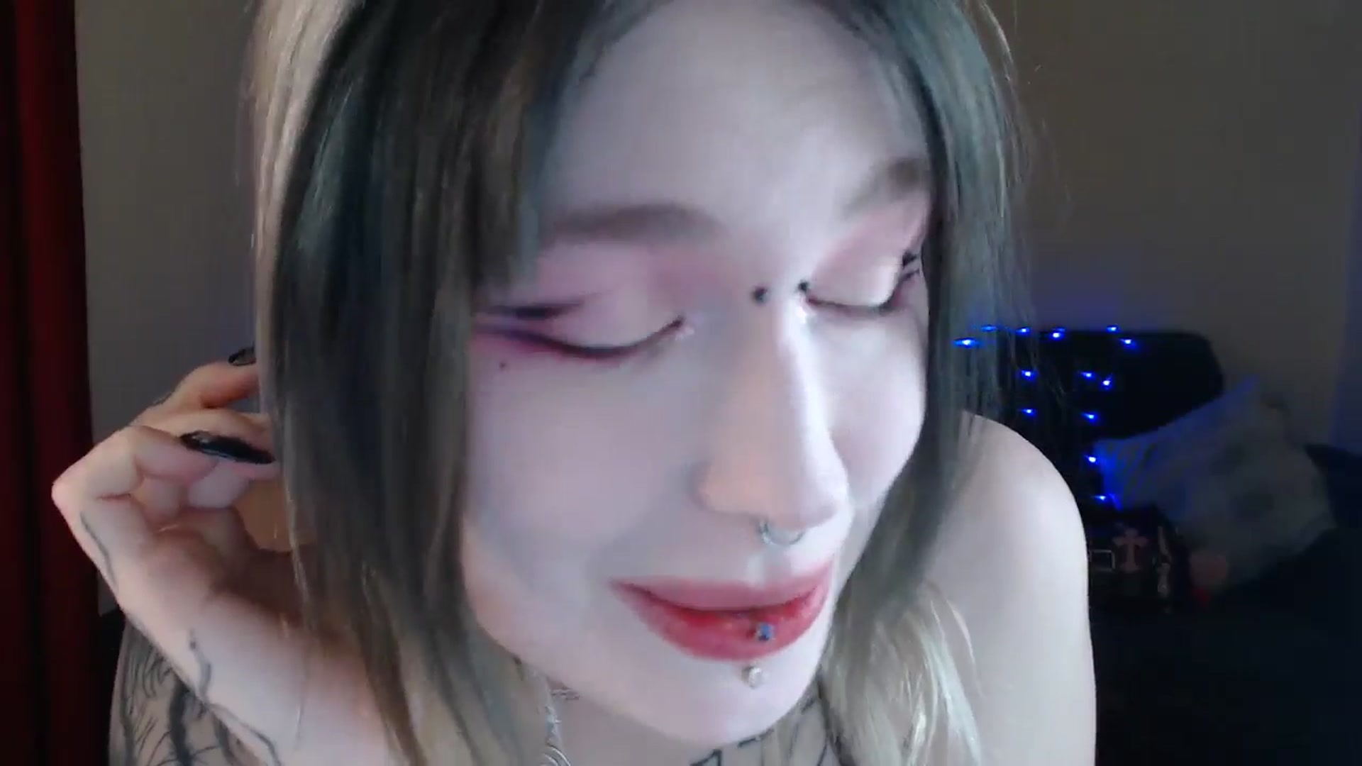 Gallery image thumbnail from Killinna's myfreecams stream on, 05/12/2024, 13:29 image 10 of 20