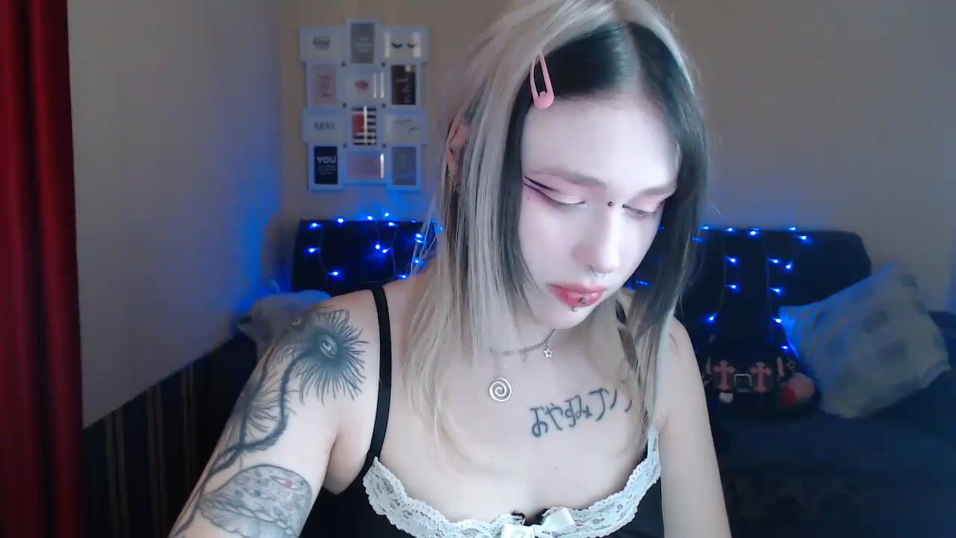 Gallery image thumbnail from Killinna's myfreecams stream on, 05/12/2024, 14:48 image 10 of 20
