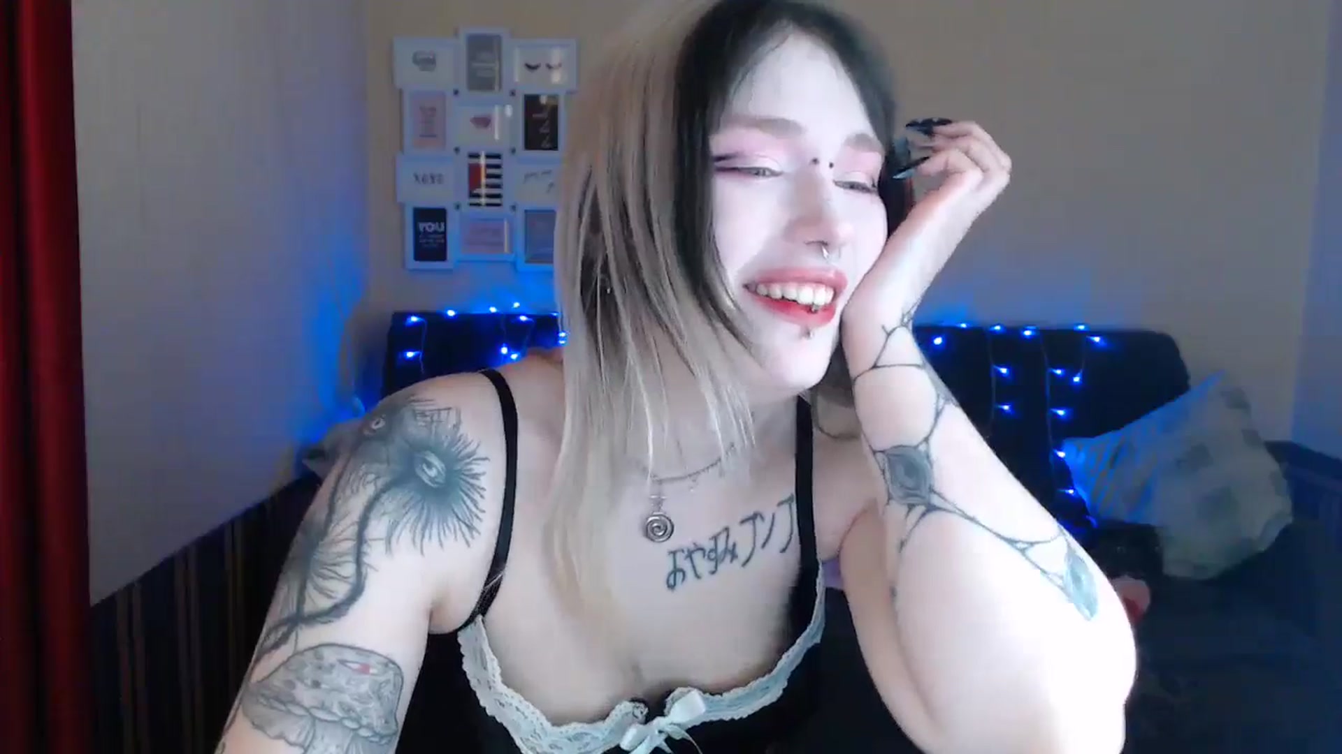 Gallery image thumbnail from Killinna's myfreecams stream on, 05/12/2024, 17:27 image 17 of 20