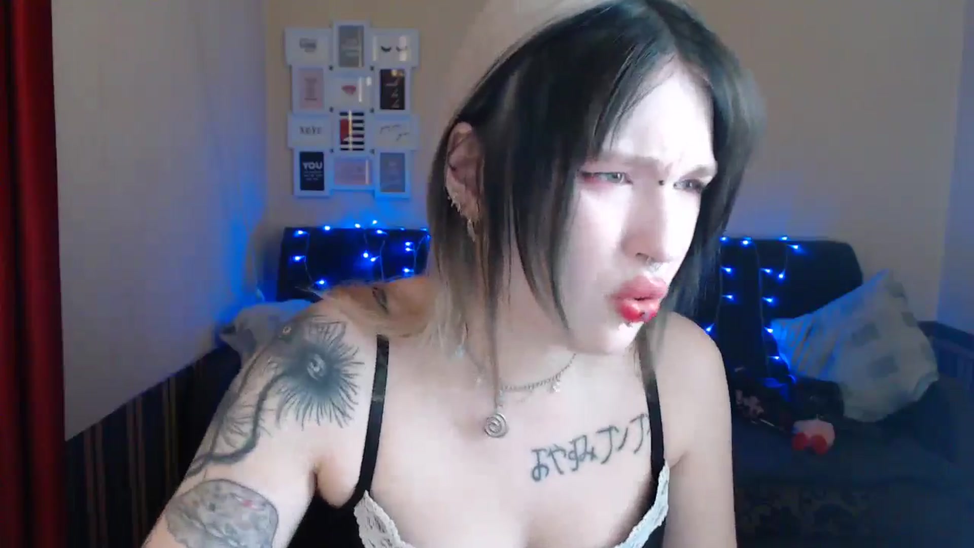 Gallery image thumbnail from Killinna's myfreecams stream on, 05/12/2024, 17:27 image 11 of 20