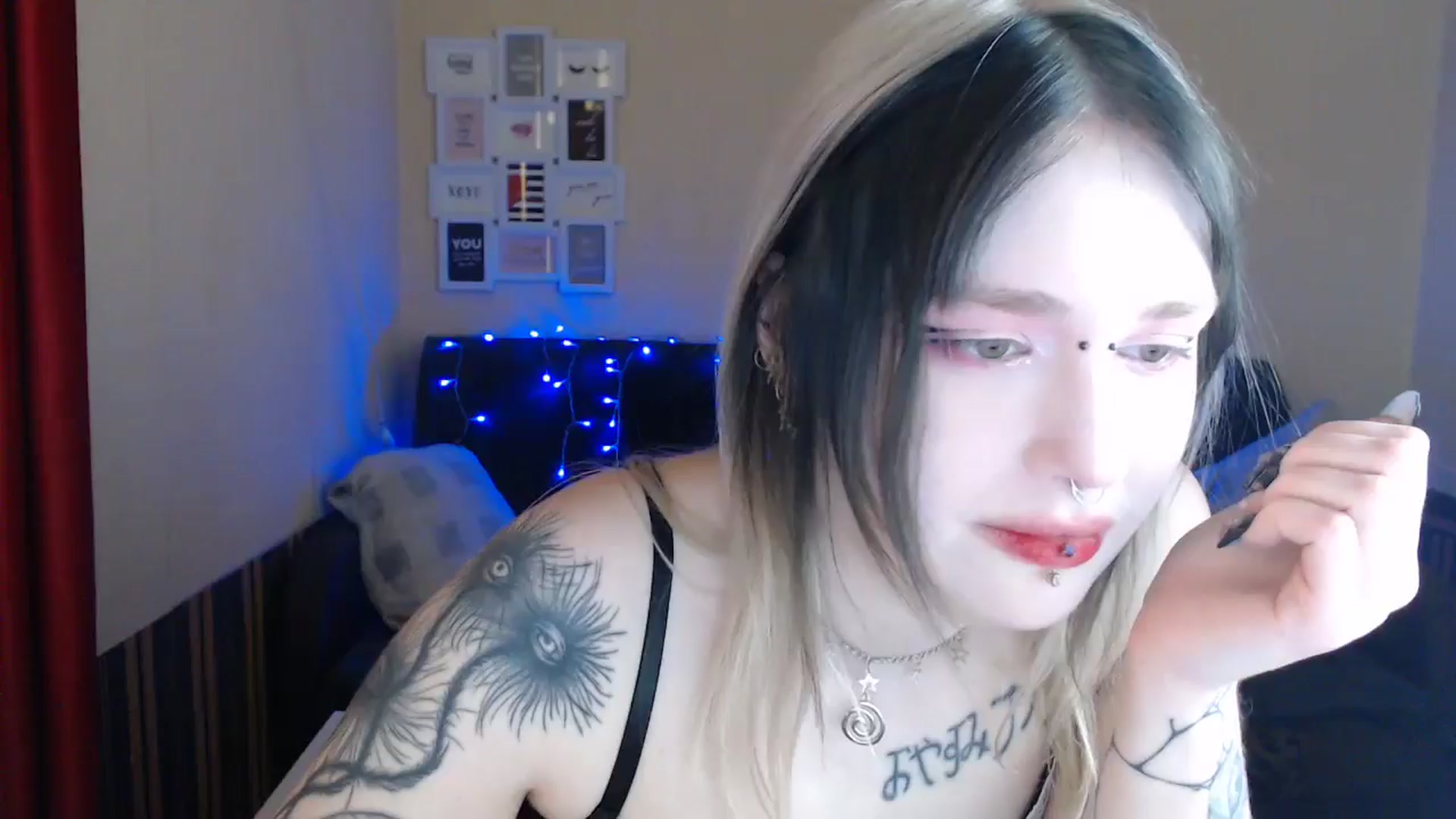 Gallery image thumbnail from Killinna's myfreecams stream on, 05/12/2024, 17:27 image 13 of 20