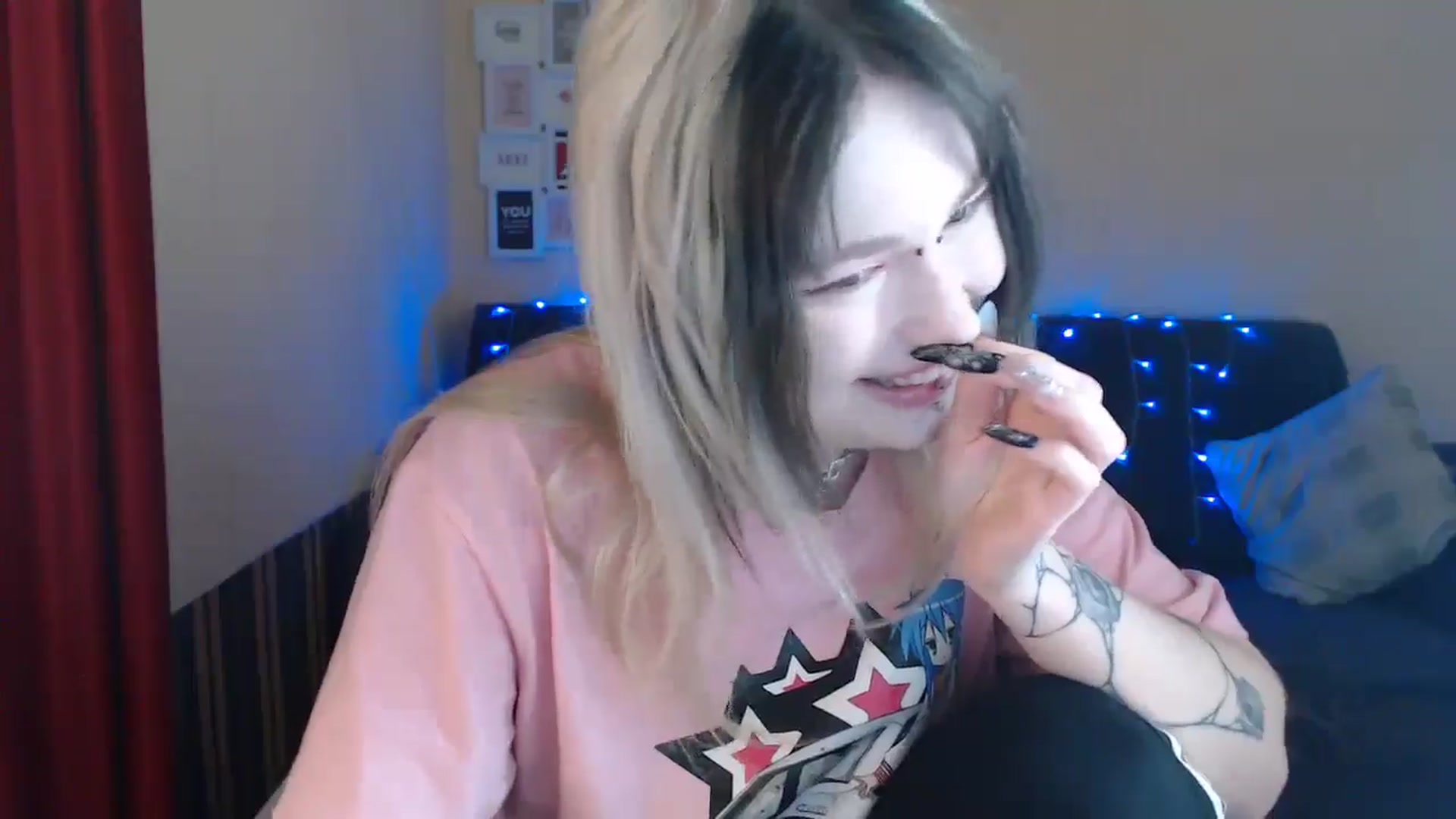 Gallery image thumbnail from Killinna's myfreecams stream on, 05/13/2024, 16:14 image 6 of 20