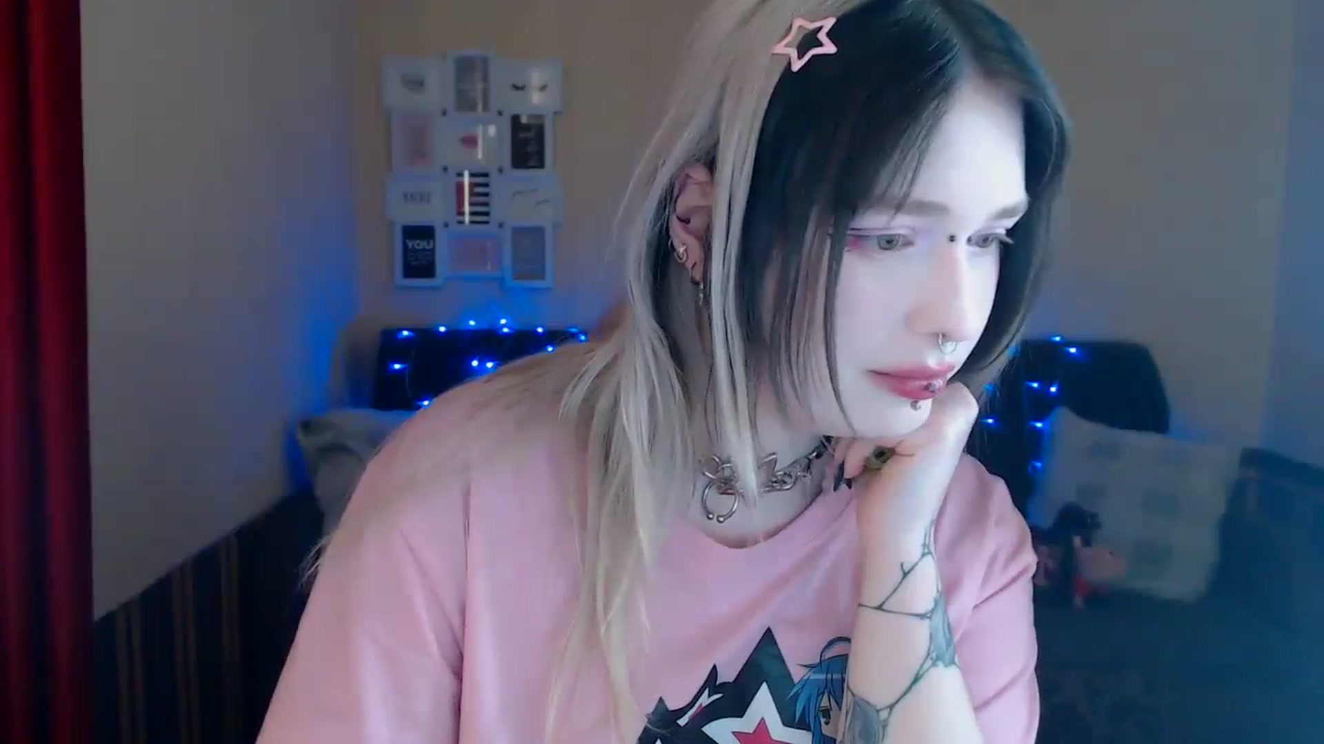 Gallery image thumbnail from Killinna's myfreecams stream on, 05/16/2024, 14:38 image 8 of 20