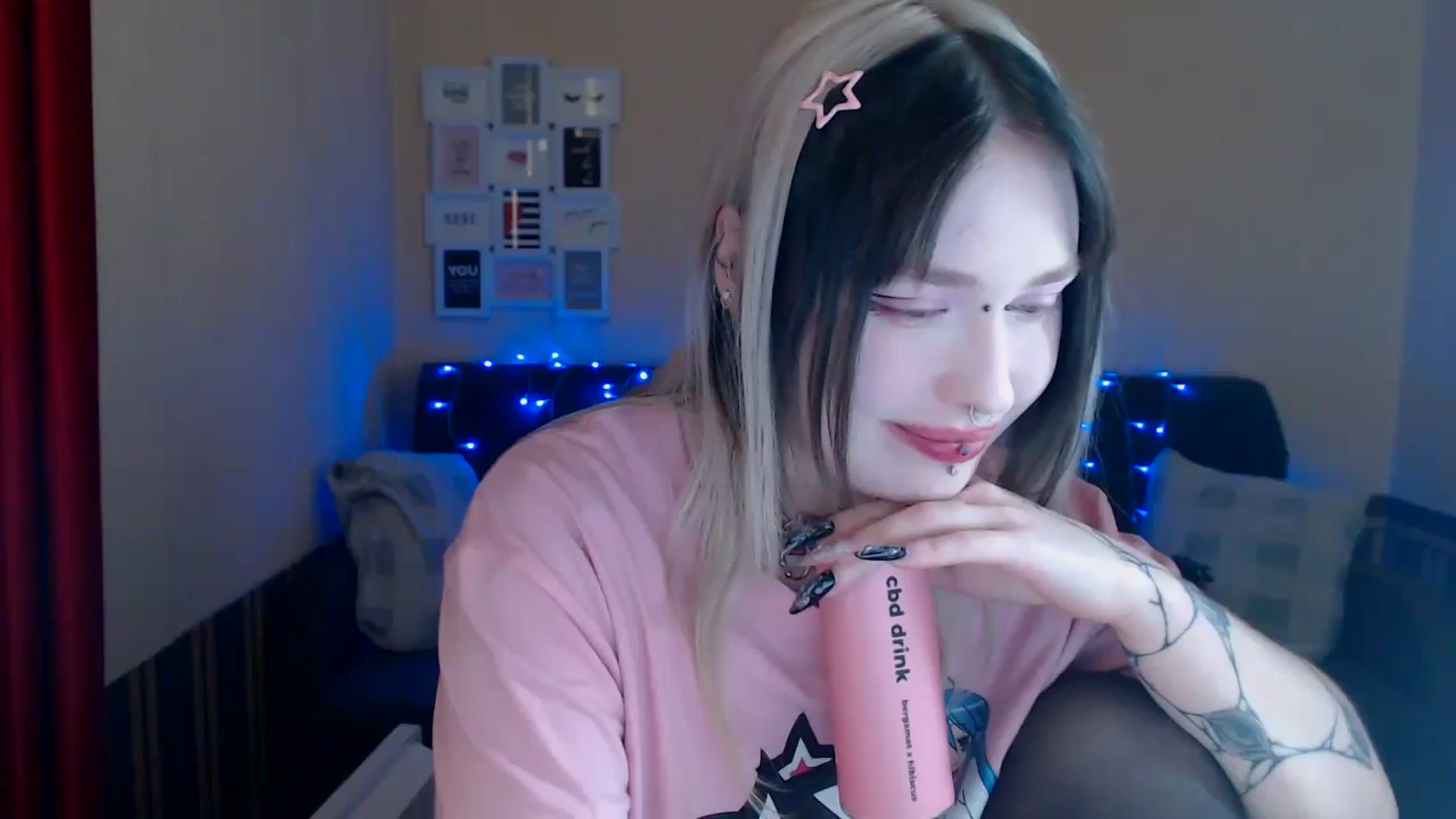 Gallery image thumbnail from Killinna's myfreecams stream on, 05/16/2024, 14:38 image 1 of 20