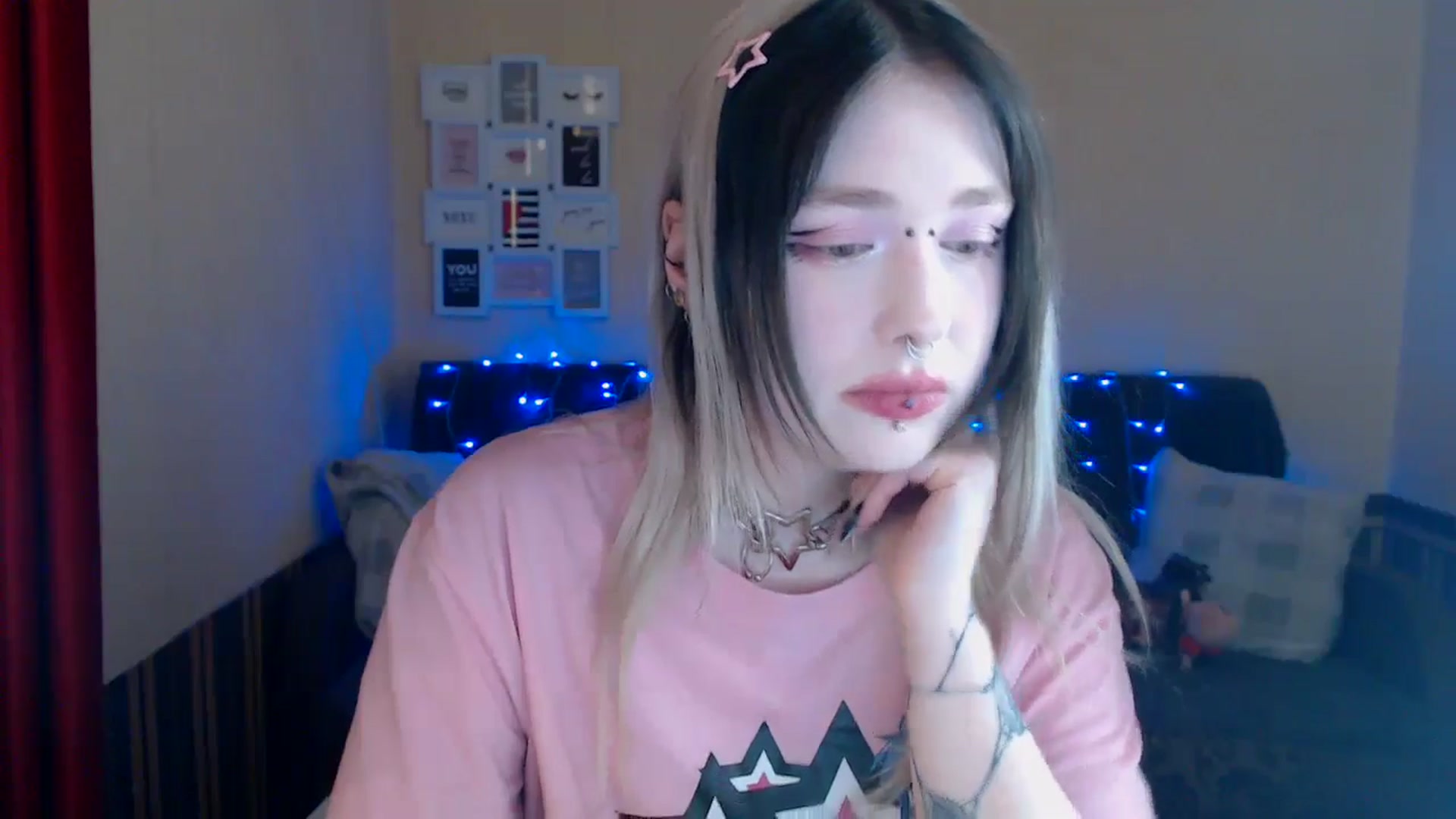 Gallery image thumbnail from Killinna's myfreecams stream on, 05/16/2024, 14:38 image 5 of 20