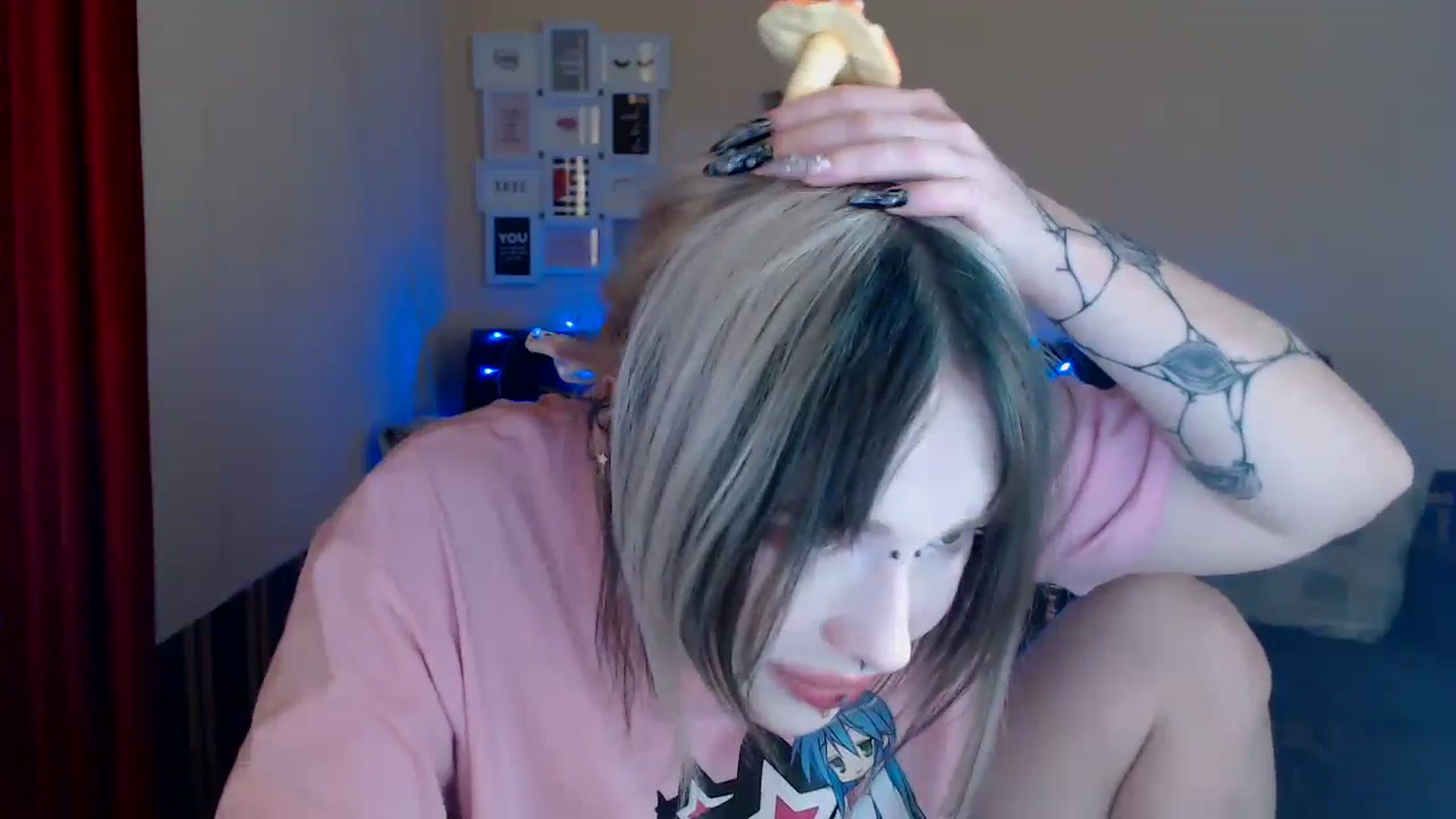 Gallery image thumbnail from Killinna's myfreecams stream on, 05/16/2024, 16:59 image 17 of 20