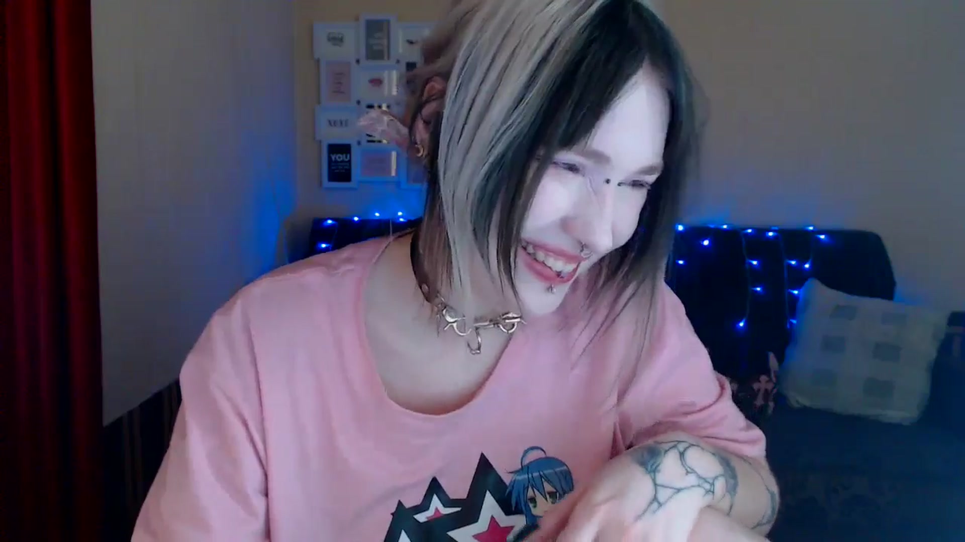 Gallery image thumbnail from Killinna's myfreecams stream on, 05/16/2024, 16:59 image 18 of 20