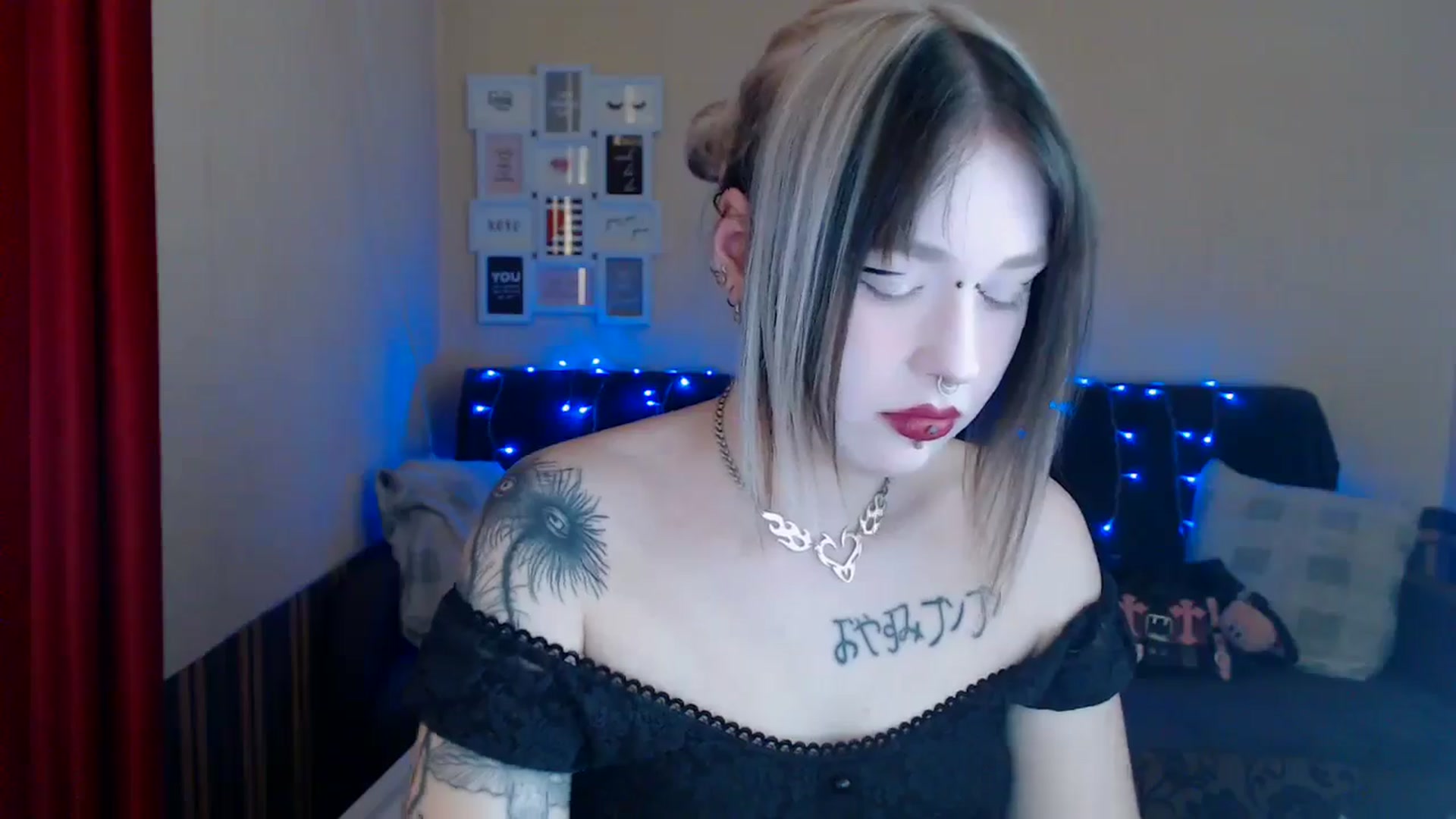 Gallery image thumbnail from Killinna's myfreecams stream on, 05/17/2024, 14:08 image 2 of 20
