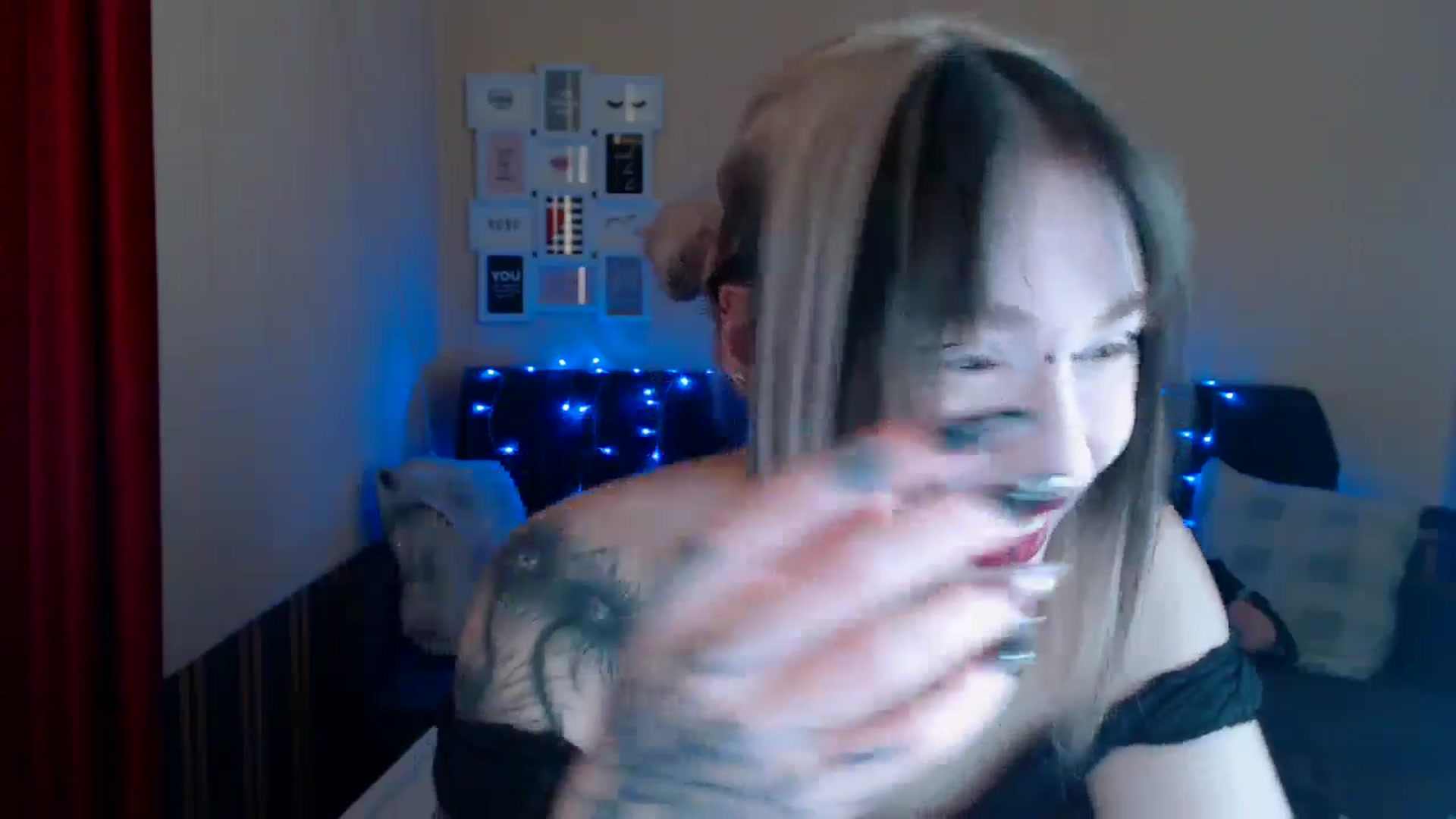 Gallery image thumbnail from Killinna's myfreecams stream on, 05/17/2024, 14:08 image 4 of 20