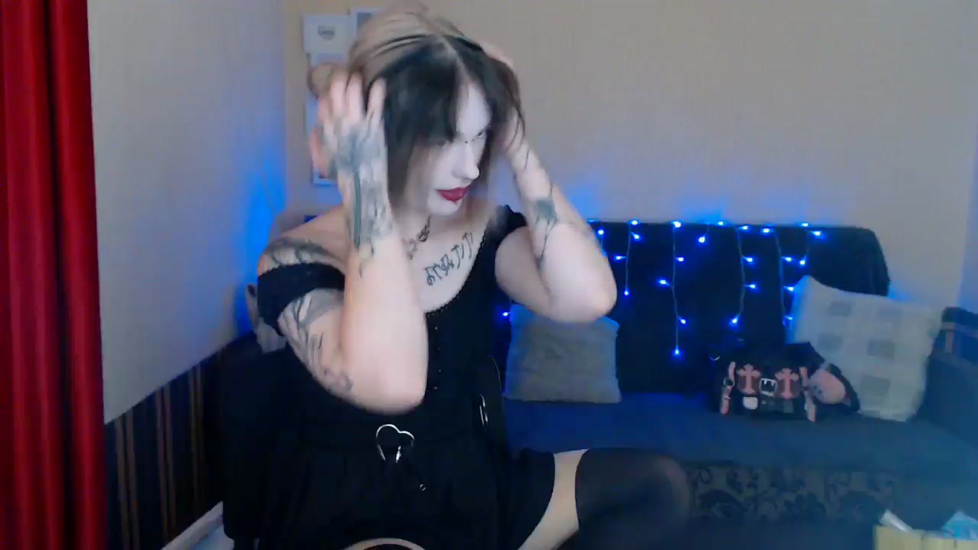 Gallery image thumbnail from Killinna's myfreecams stream on, 05/17/2024, 14:08 image 12 of 20