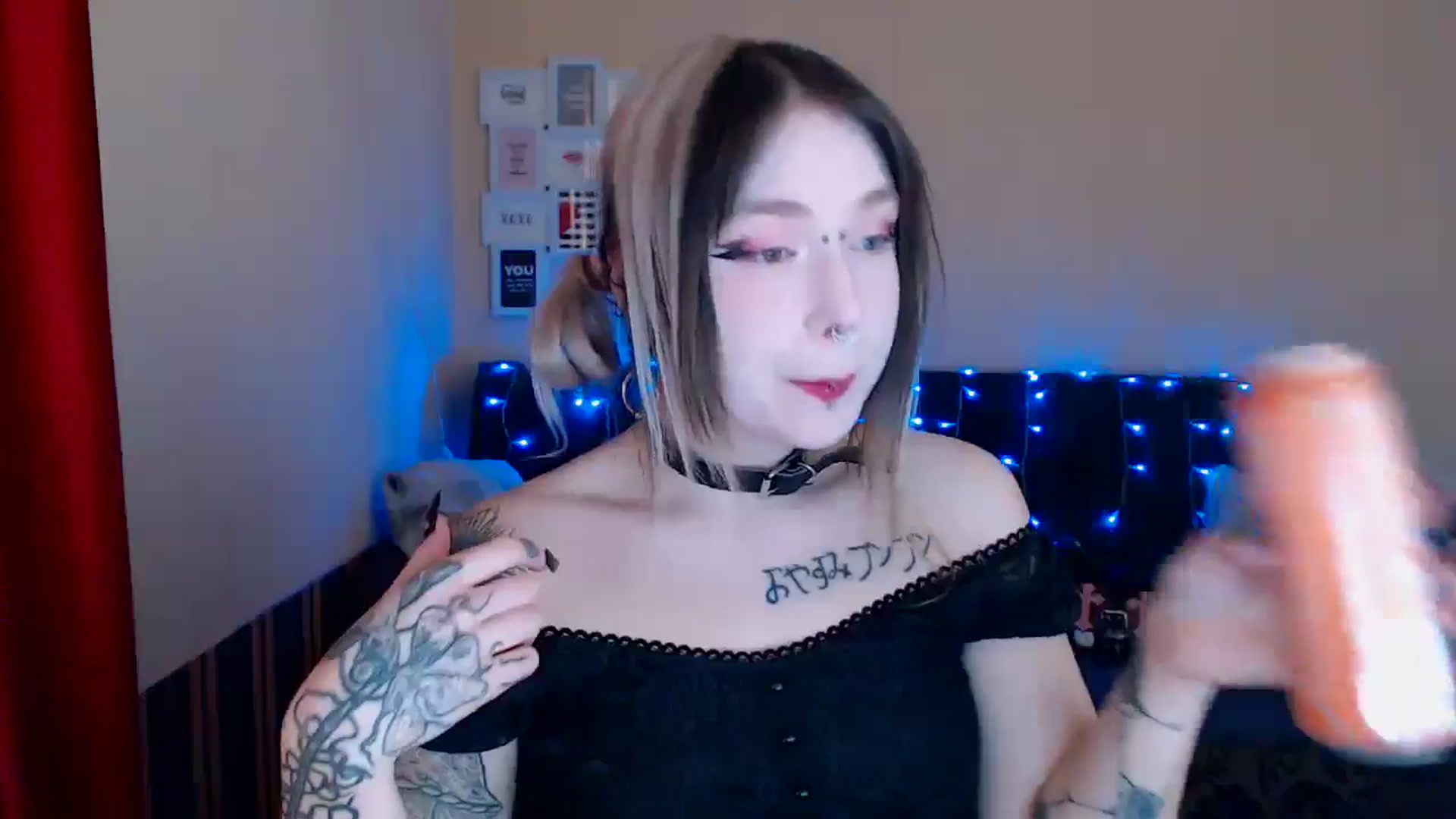Gallery image thumbnail from Killinna's myfreecams stream on, 05/18/2024, 14:09 image 14 of 20