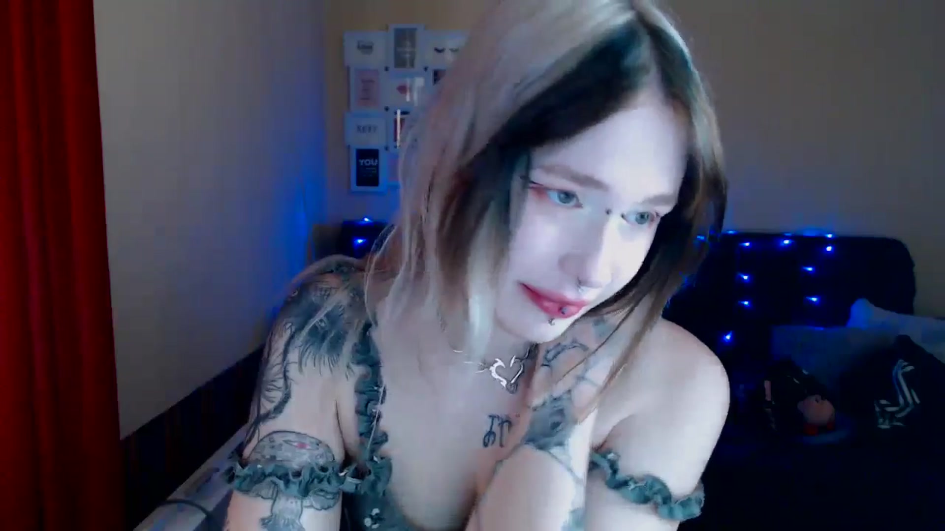 Gallery image thumbnail from Killinna's myfreecams stream on, 05/24/2024, 14:28 image 11 of 20