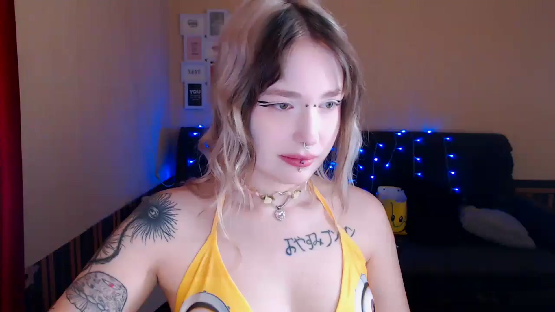 Gallery image thumbnail from Killinna's myfreecams stream on, 05/26/2024, 17:03 image 1 of 20