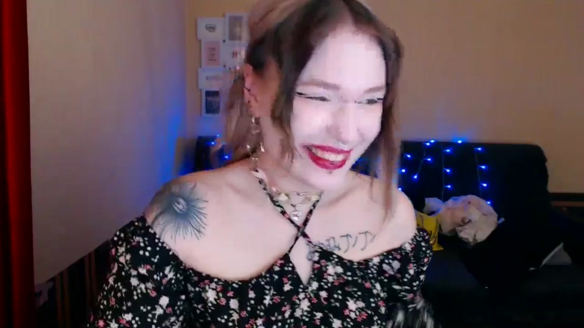 Gallery image thumbnail from Killinna's myfreecams stream on, 05/26/2024, 17:03 image 18 of 20