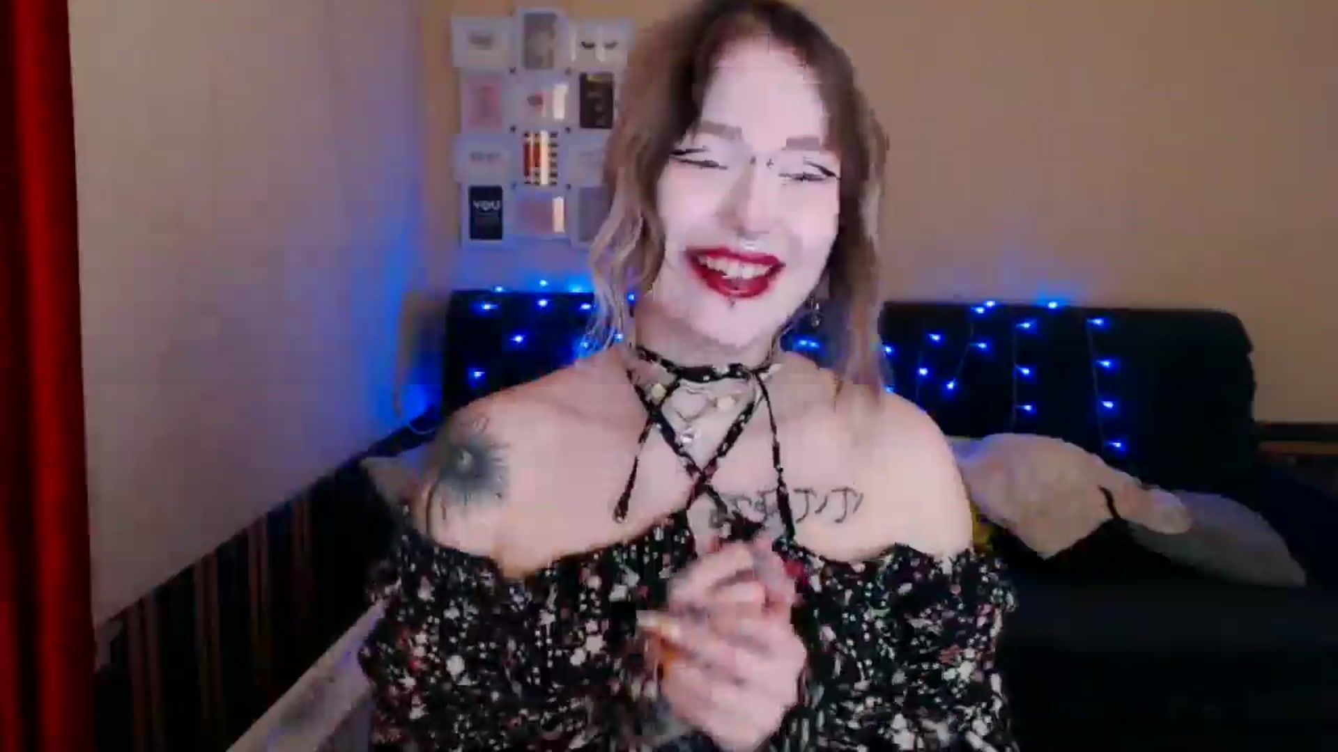 Gallery image thumbnail from Killinna's myfreecams stream on, 05/26/2024, 17:03 image 8 of 20