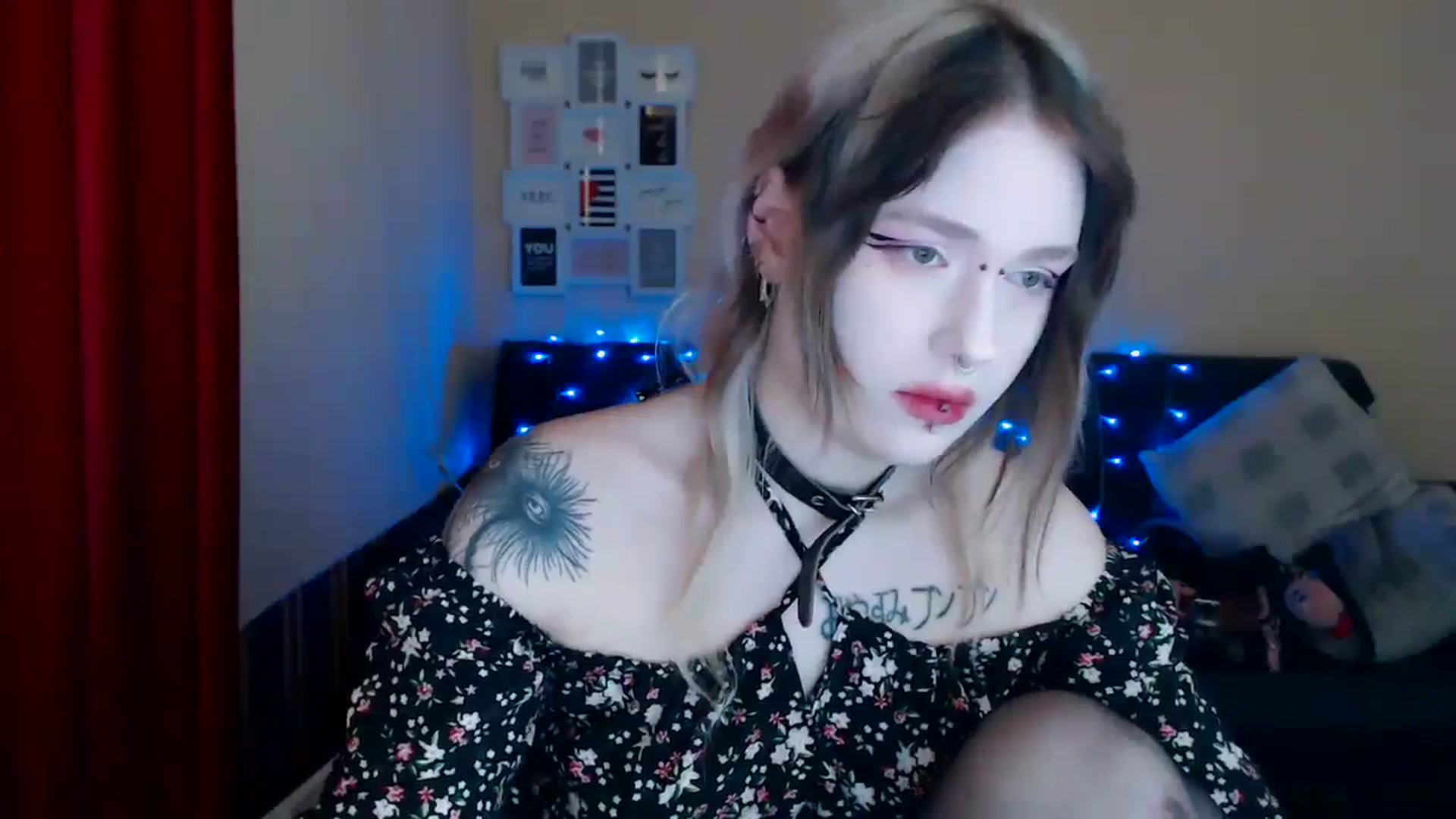 Gallery image thumbnail from Killinna's myfreecams stream on, 05/27/2024, 14:16 image 14 of 20