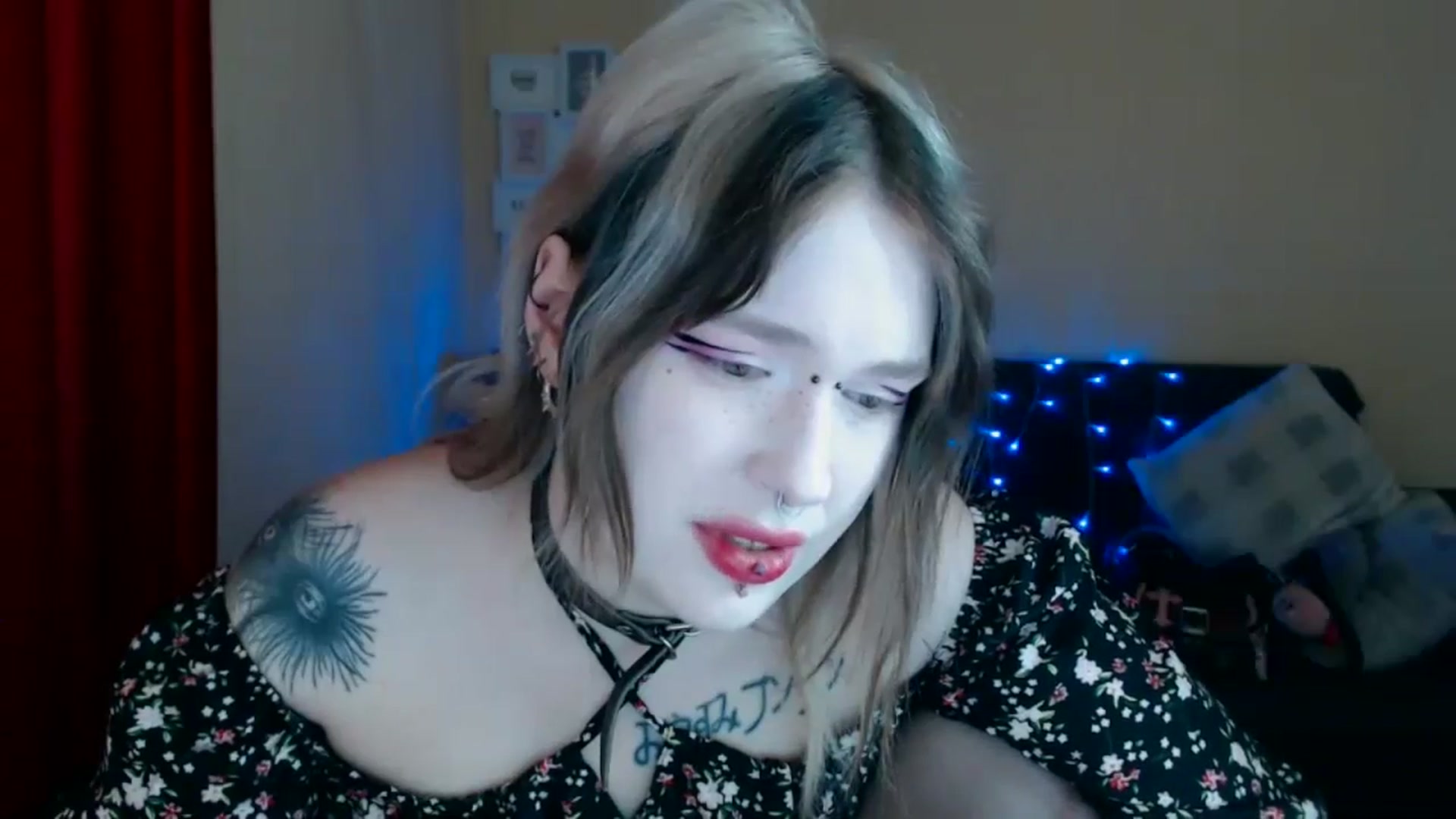 Gallery image thumbnail from Killinna's myfreecams stream on, 05/27/2024, 14:16 image 7 of 20