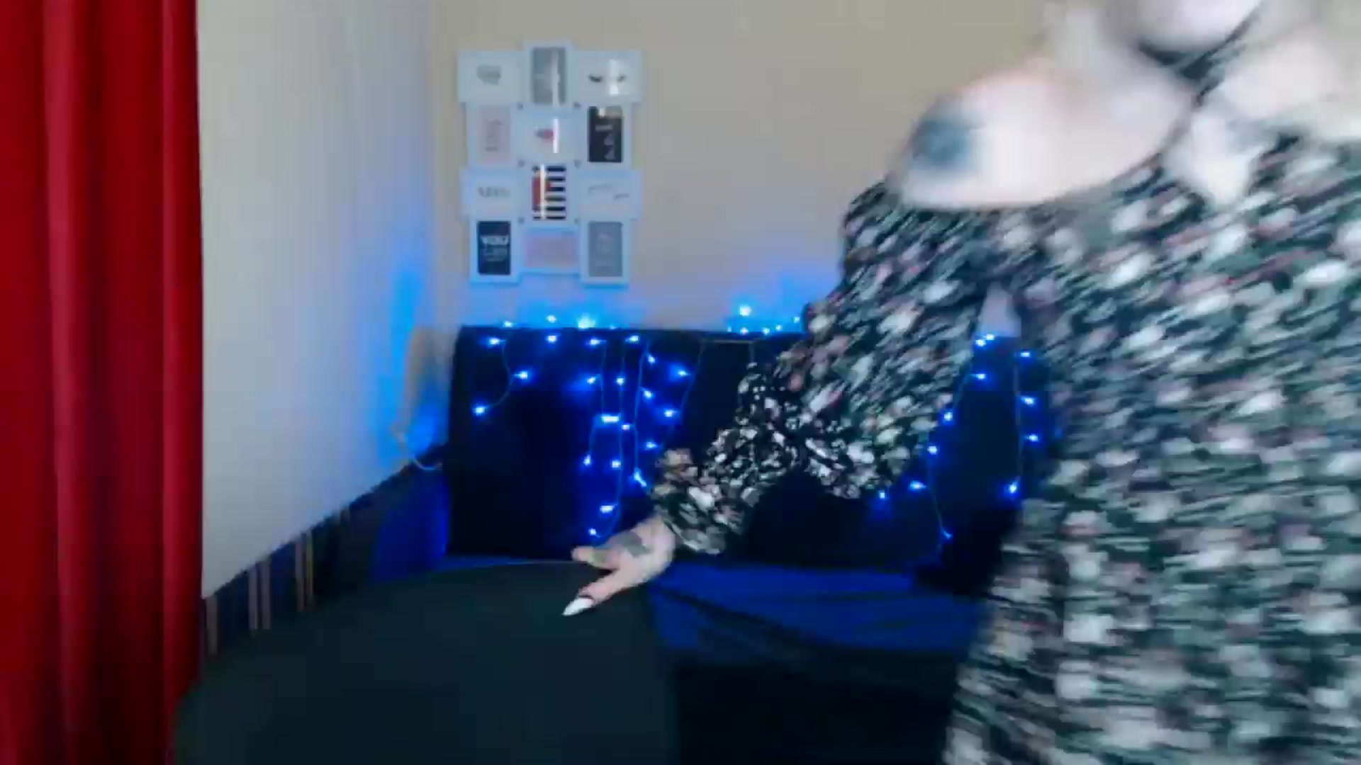 Gallery image thumbnail from Killinna's myfreecams stream on, 05/27/2024, 14:16 image 9 of 20