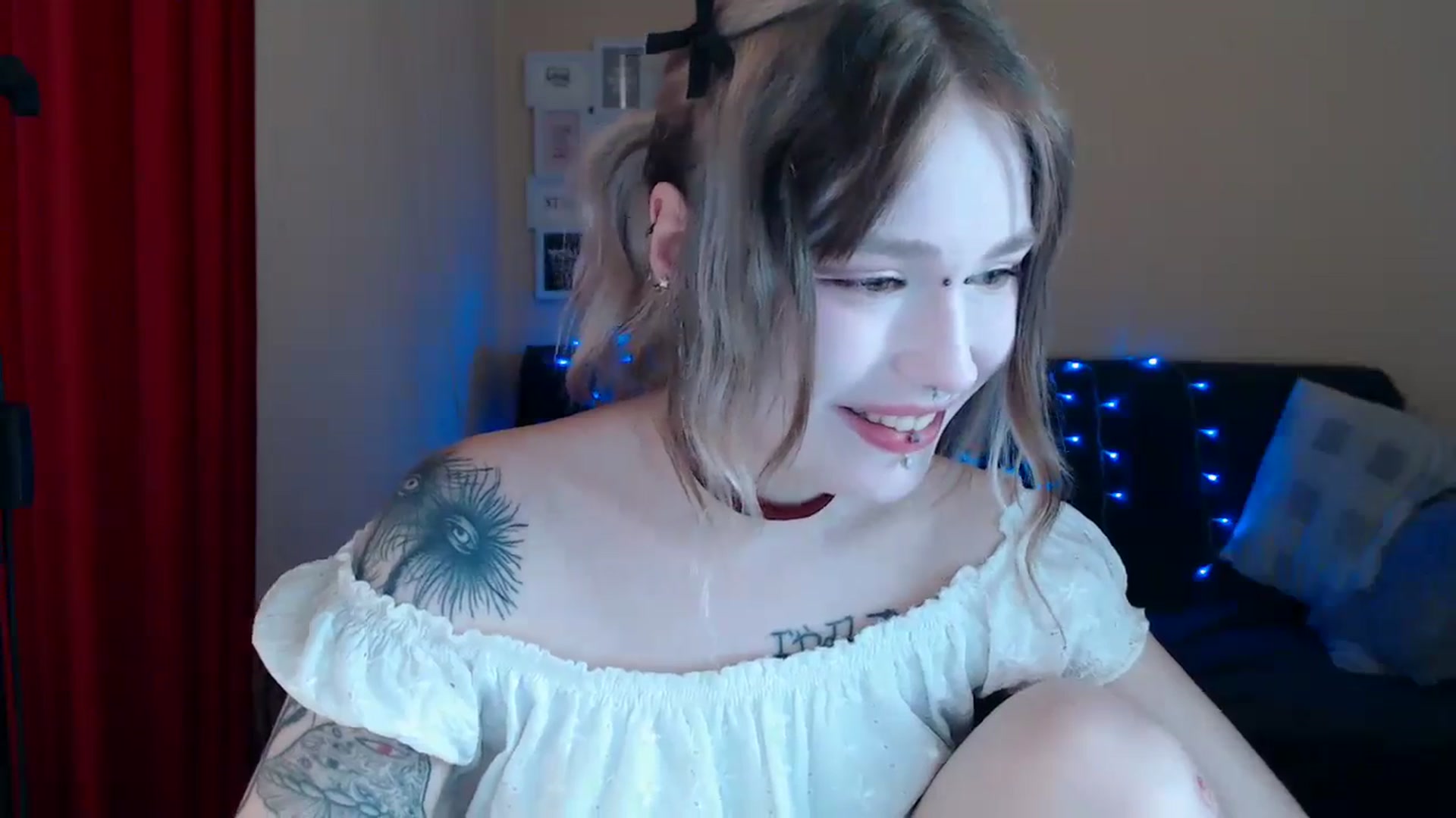 Gallery image thumbnail from Killinna's myfreecams stream on, 06/01/2024, 14:30 image 14 of 20