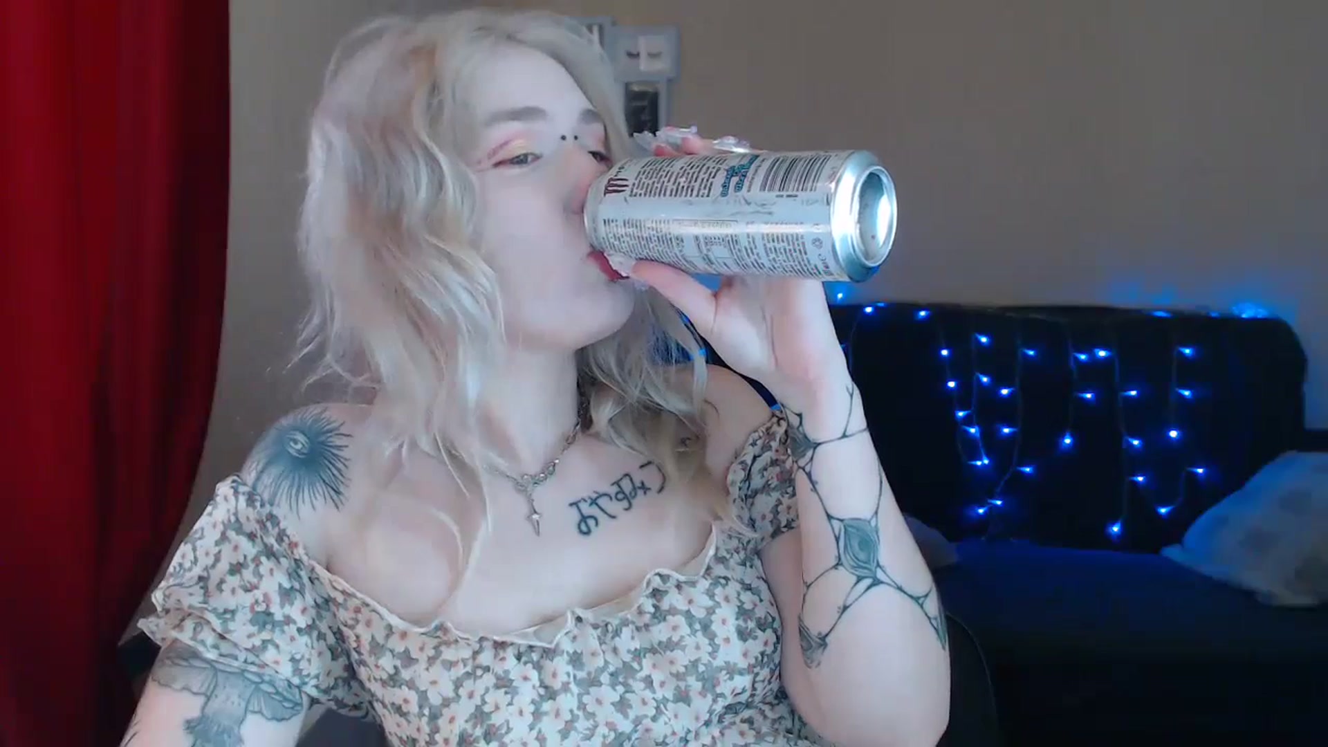 Gallery image thumbnail from Killinna's myfreecams stream on, 06/23/2024, 14:28 image 9 of 20