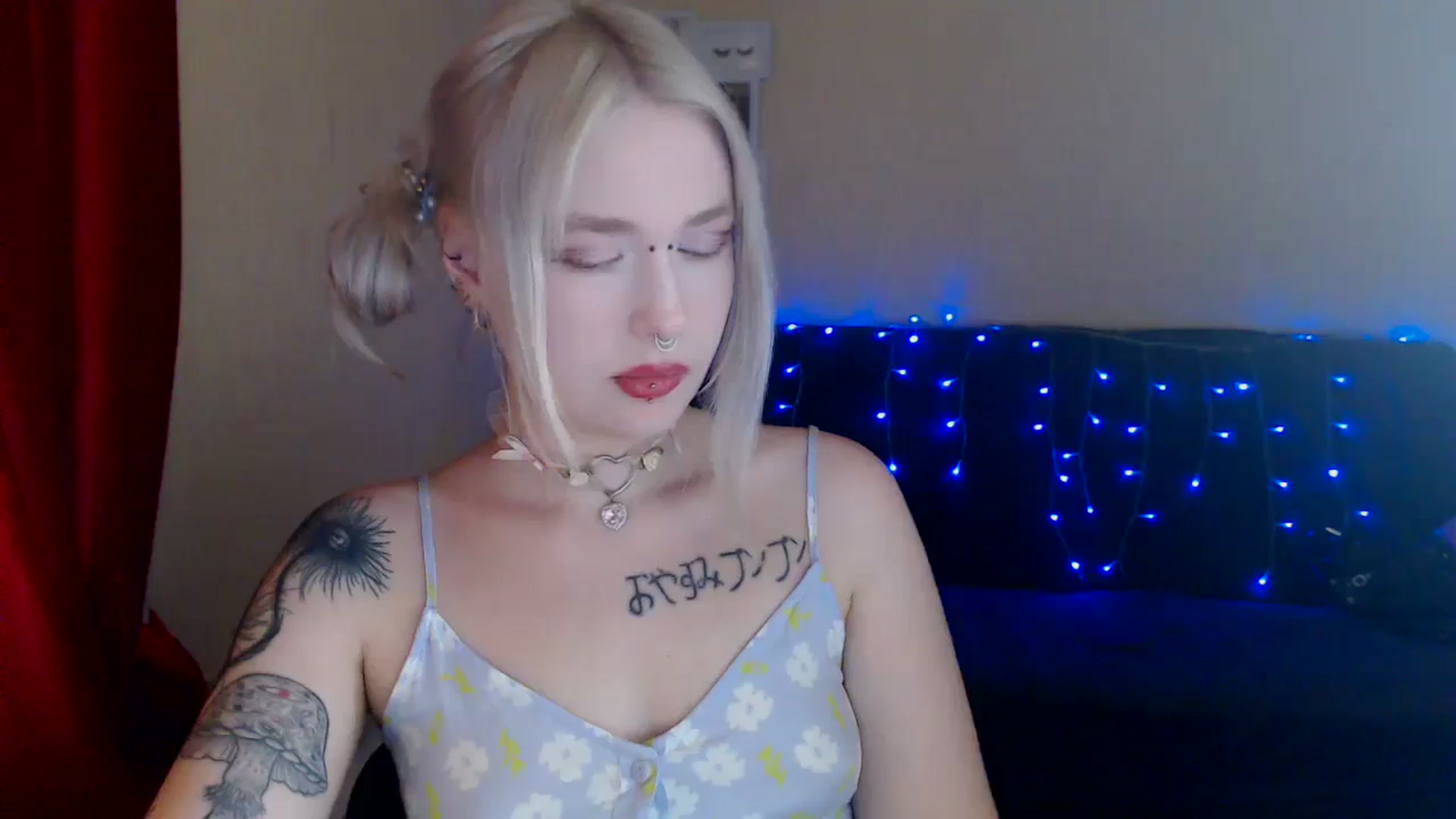 Gallery image thumbnail from Killinna's myfreecams stream on, 06/28/2024, 14:00 image 17 of 20