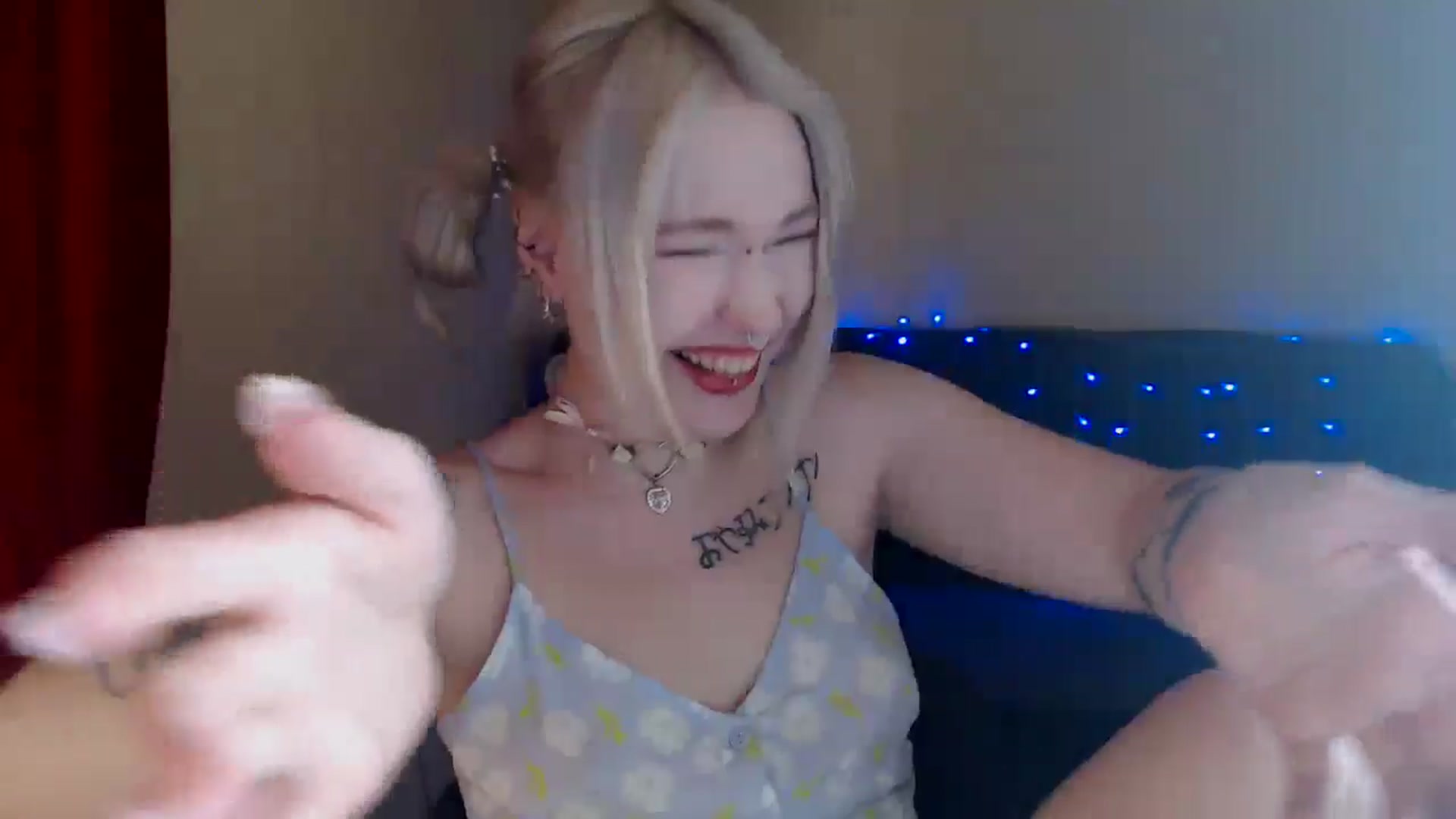 Gallery image thumbnail from Killinna's myfreecams stream on, 06/28/2024, 14:00 image 14 of 20
