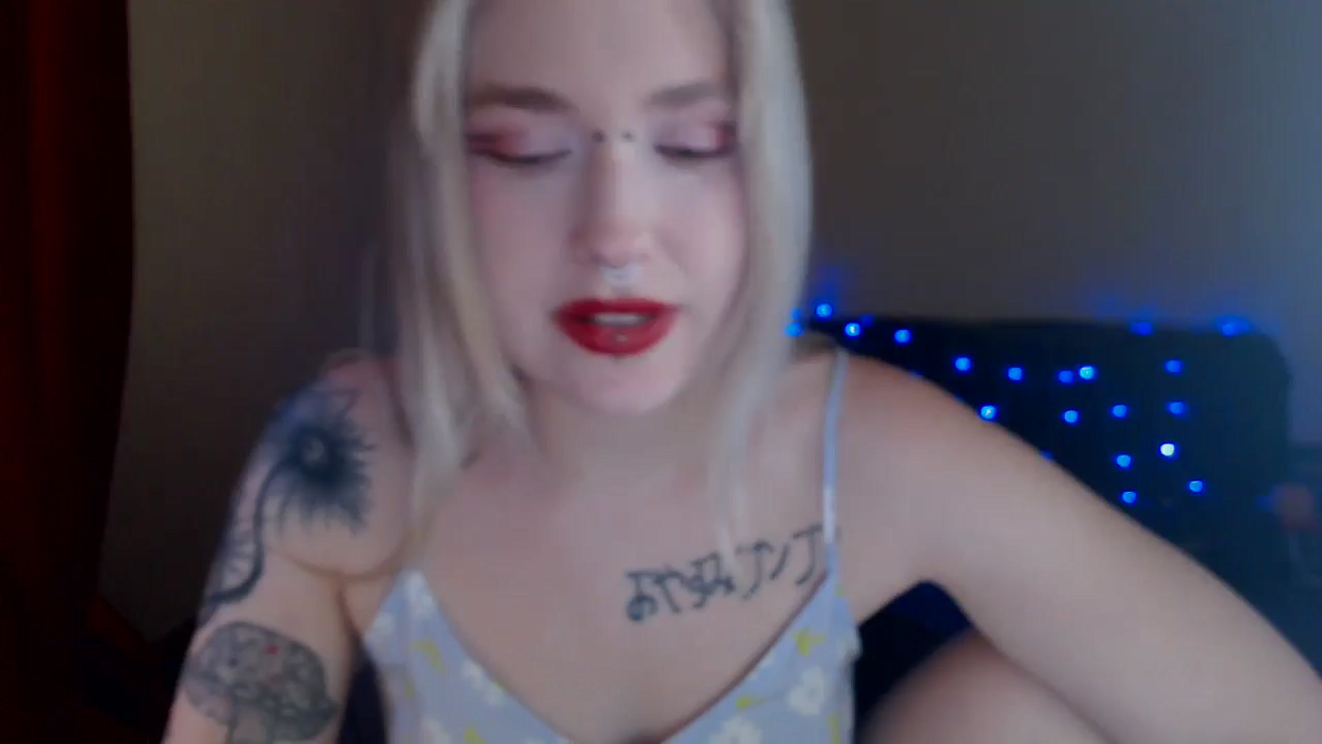 Gallery image thumbnail from Killinna's myfreecams stream on, 06/28/2024, 14:00 image 1 of 20