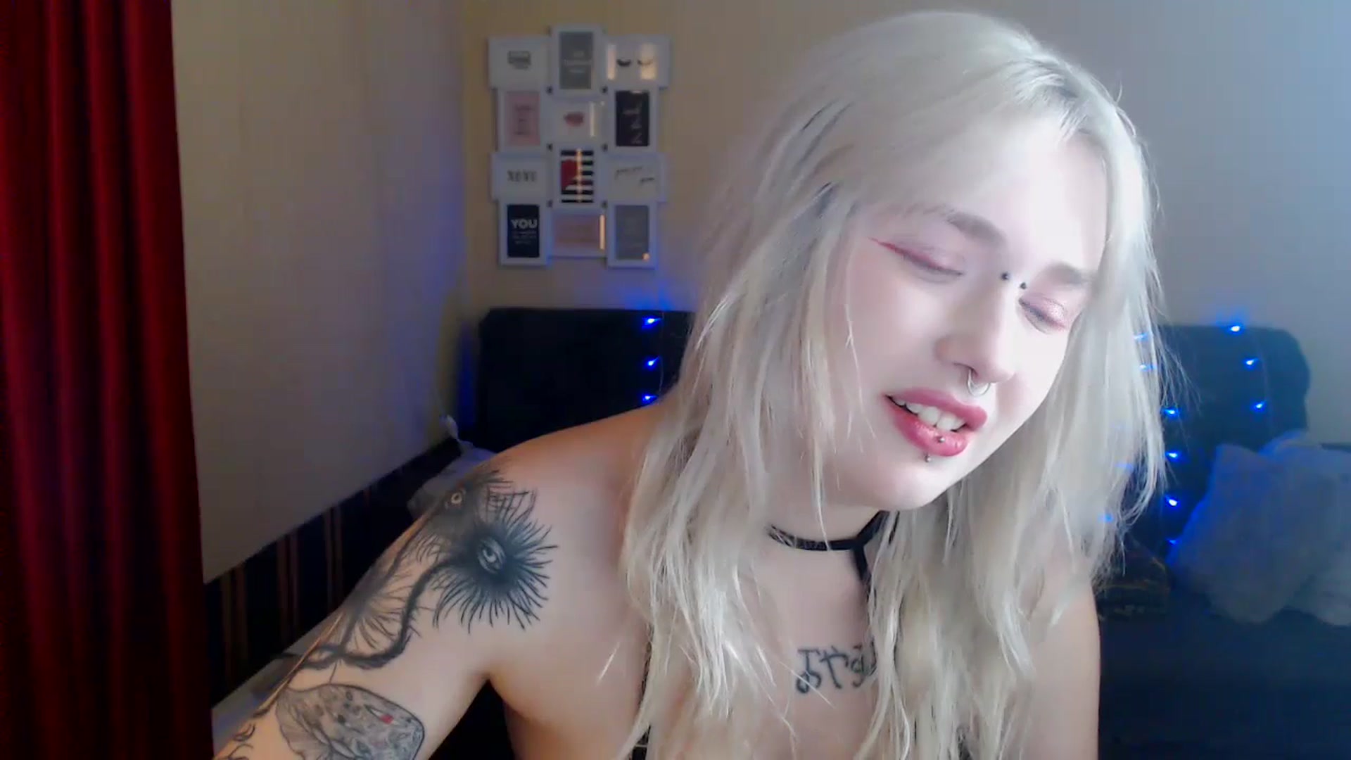 Gallery image thumbnail from Killinna's myfreecams stream on, 07/04/2024, 17:06 image 11 of 20