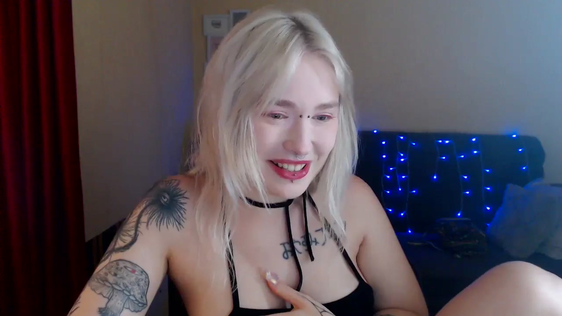 Gallery image thumbnail from Killinna's myfreecams stream on, 07/04/2024, 17:06 image 15 of 20