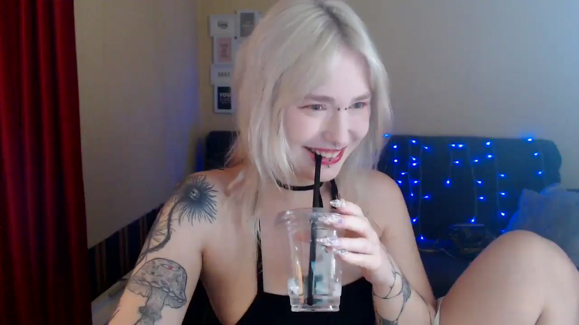 Gallery image thumbnail from Killinna's myfreecams stream on, 07/04/2024, 17:06 image 13 of 20
