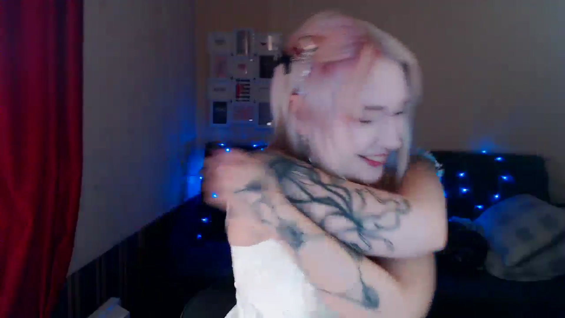 Gallery image thumbnail from Killinna's myfreecams stream on, 07/14/2024, 13:16 image 13 of 20