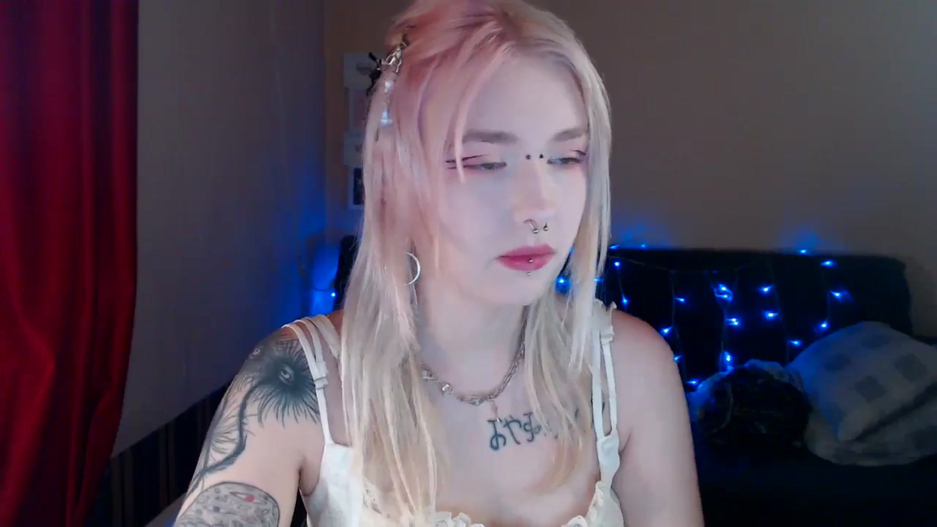 Gallery image thumbnail from Killinna's myfreecams stream on, 07/14/2024, 13:16 image 11 of 20