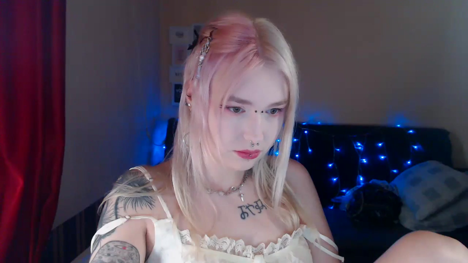 Gallery image thumbnail from Killinna's myfreecams stream on, 07/14/2024, 13:16 image 6 of 20