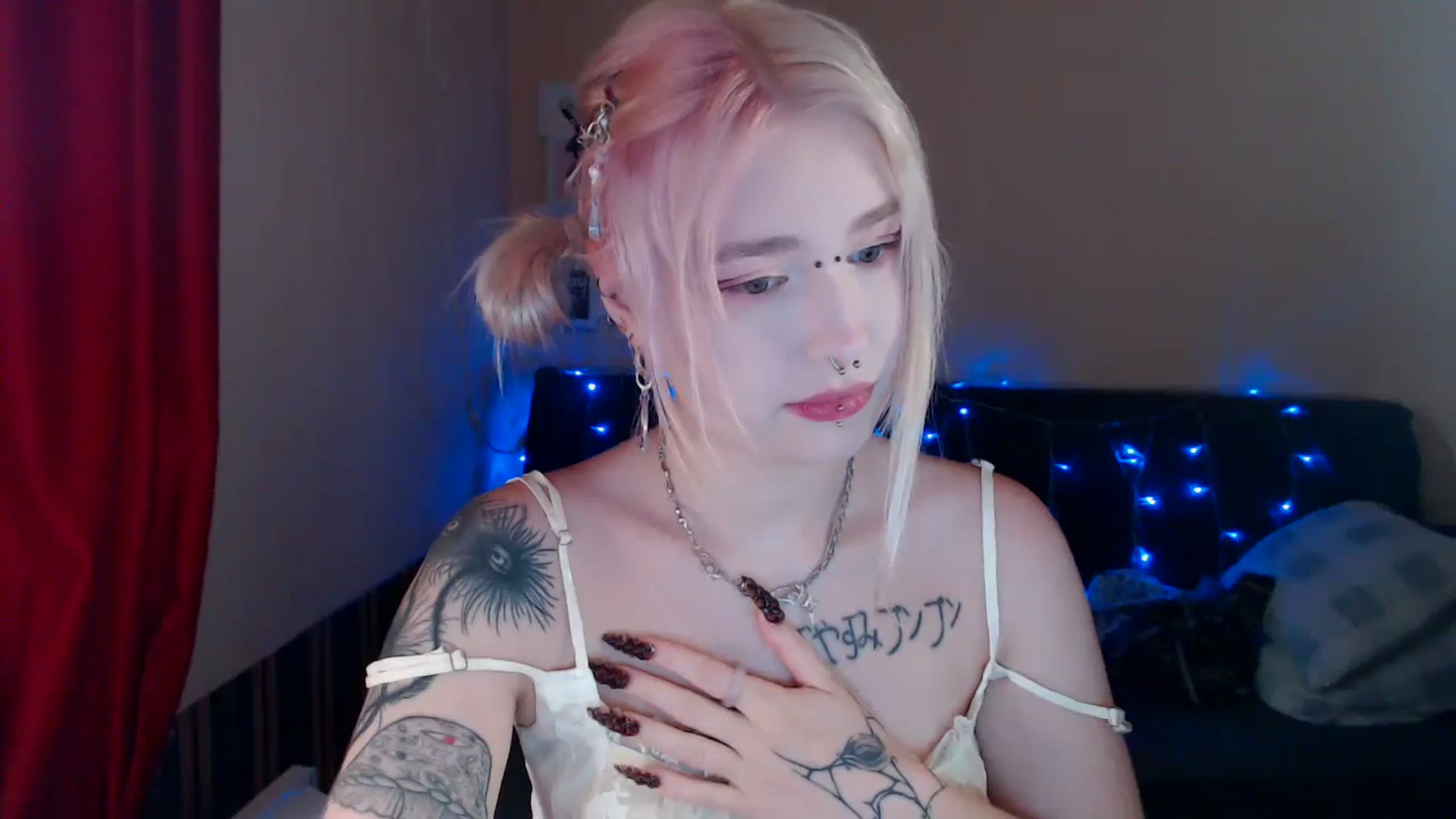 Gallery image thumbnail from Killinna's myfreecams stream on, 07/14/2024, 13:16 image 19 of 20
