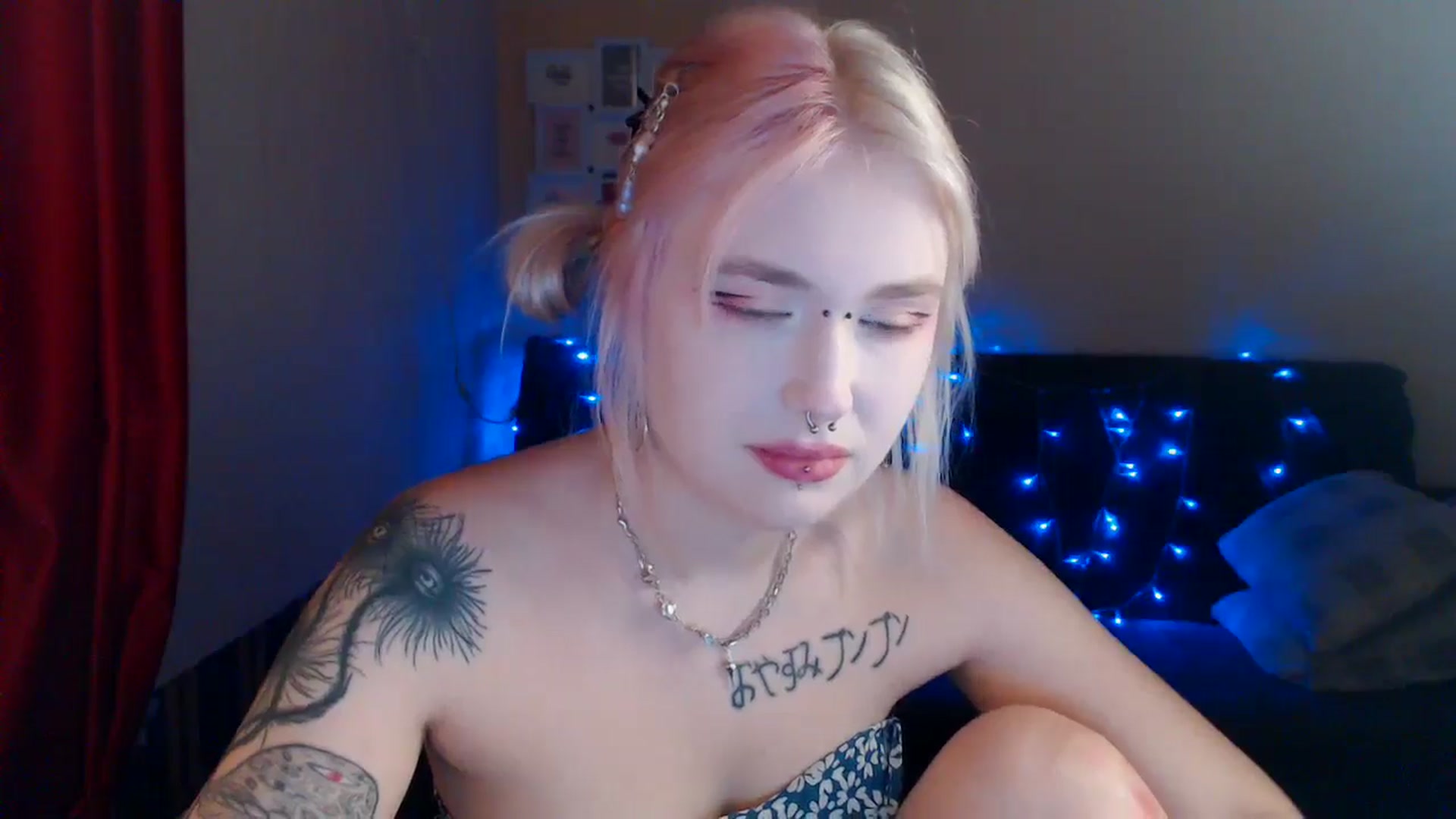 Gallery image thumbnail from Killinna's myfreecams stream on, 07/14/2024, 16:42 image 13 of 20