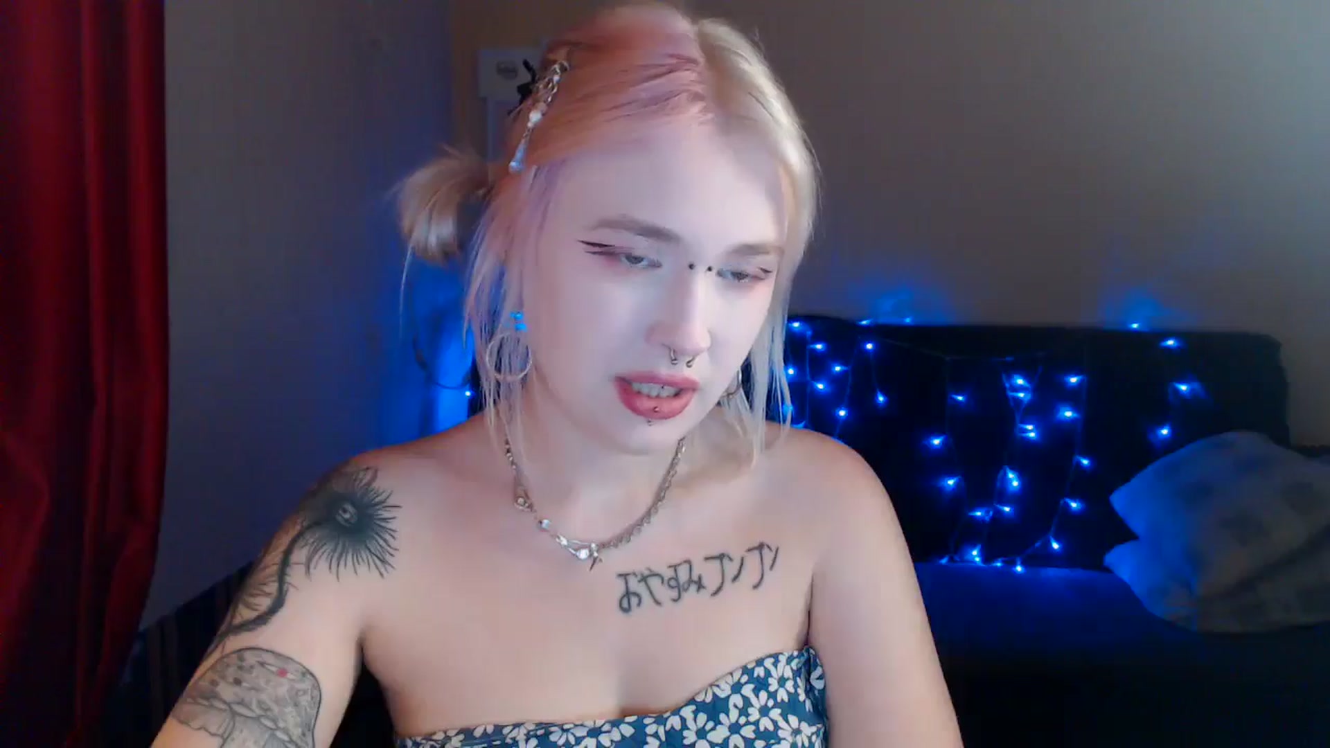Gallery image thumbnail from Killinna's myfreecams stream on, 07/14/2024, 16:42 image 6 of 20