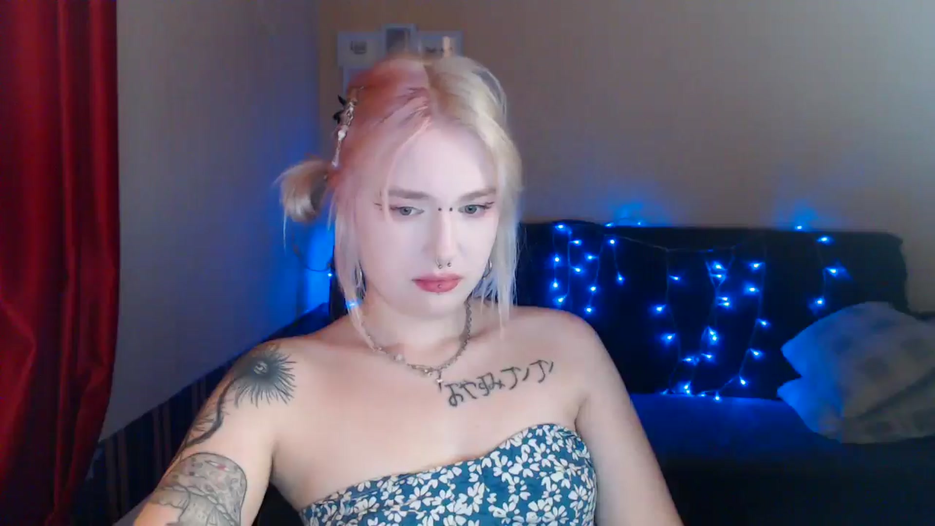 Gallery image thumbnail from Killinna's myfreecams stream on, 07/14/2024, 16:42 image 16 of 20