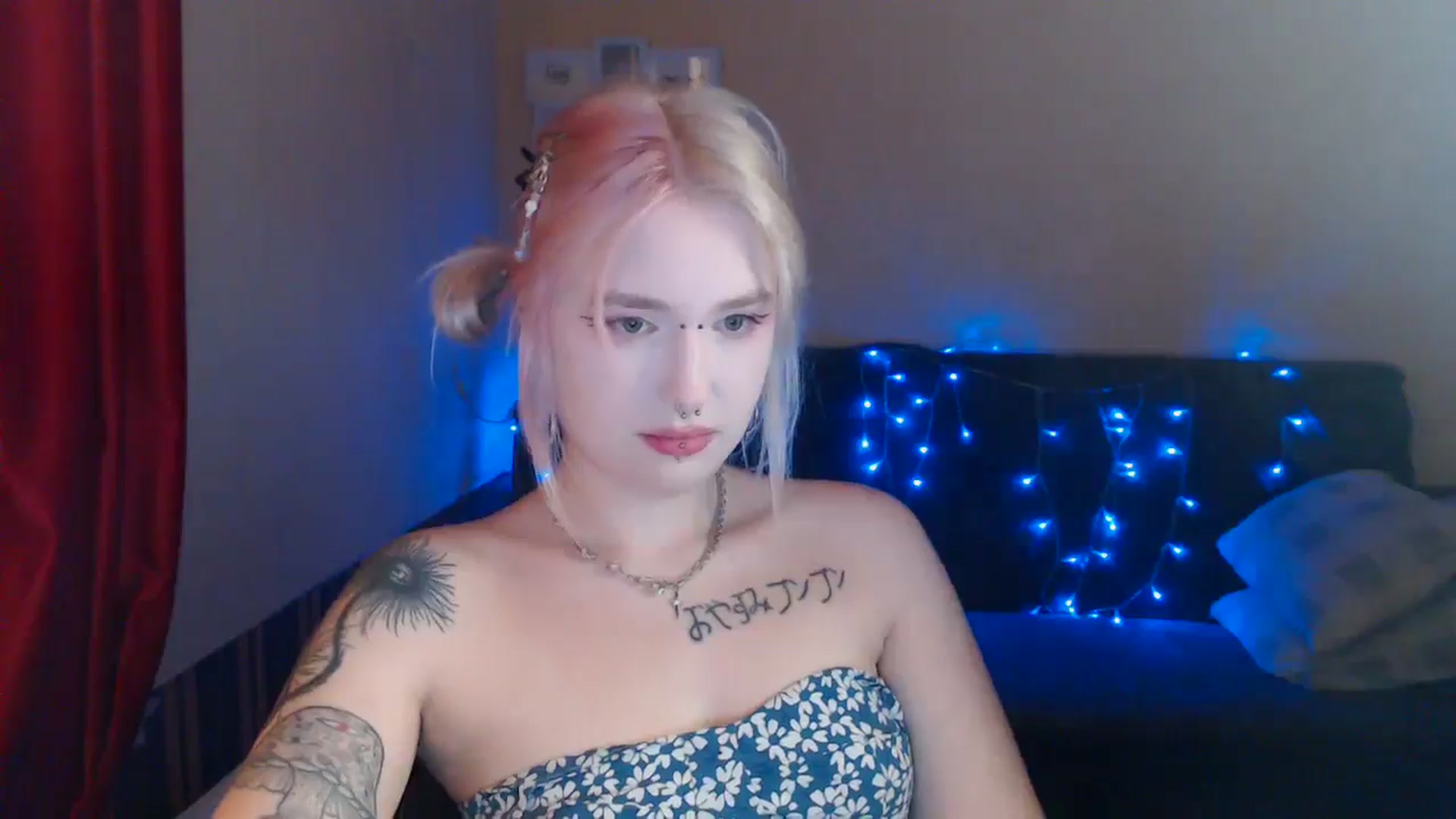 Gallery image thumbnail from Killinna's myfreecams stream on, 07/14/2024, 16:42 image 15 of 20
