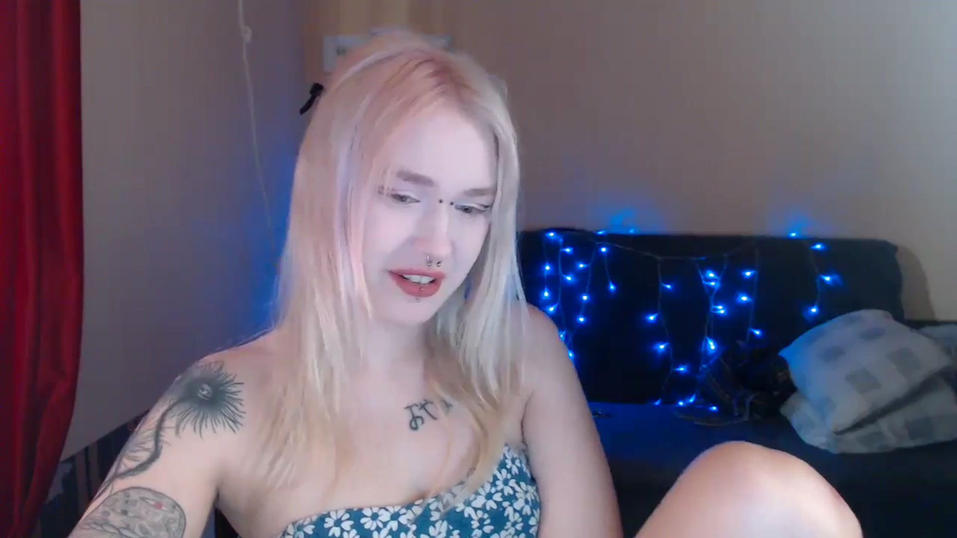 Gallery image thumbnail from Killinna's myfreecams stream on, 07/15/2024, 14:32 image 8 of 20