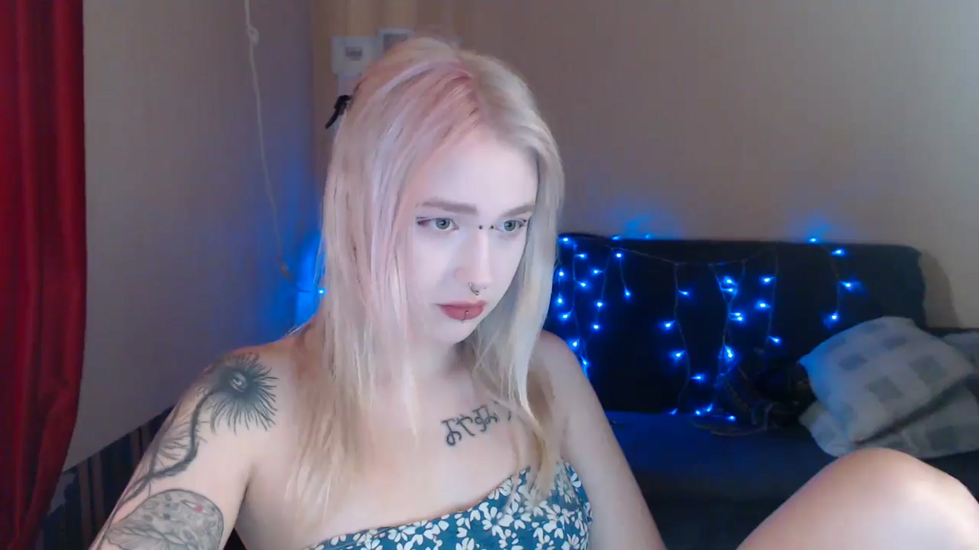 Gallery image thumbnail from Killinna's myfreecams stream on, 07/15/2024, 14:32 image 3 of 20
