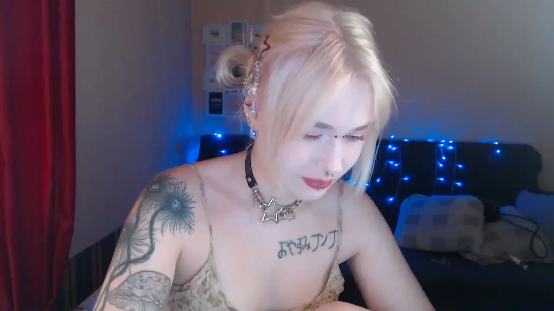 Gallery image thumbnail from Killinna's myfreecams stream on, 07/18/2024, 14:35 image 16 of 20