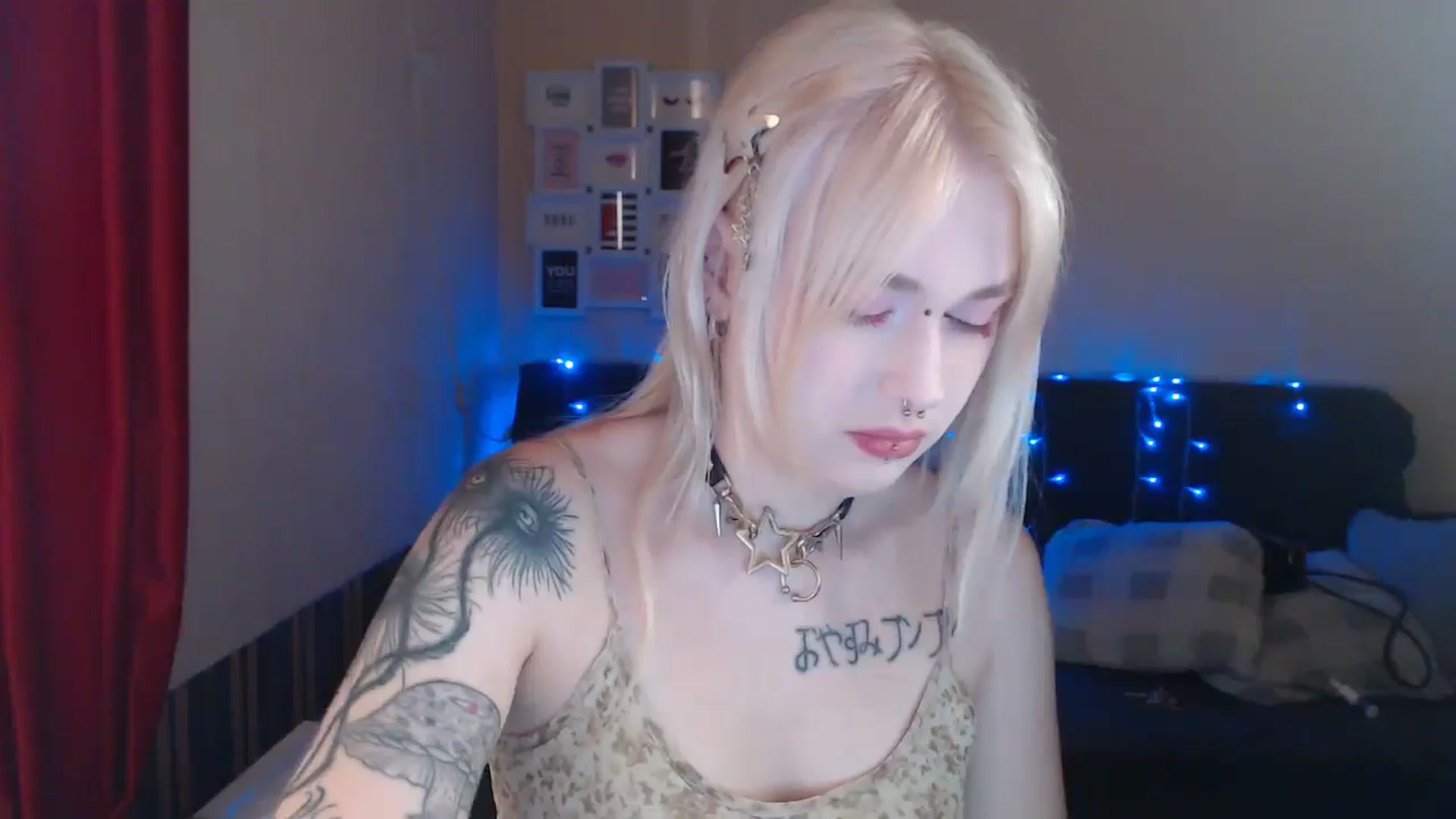 Gallery image thumbnail from Killinna's myfreecams stream on, 07/18/2024, 14:35 image 2 of 20
